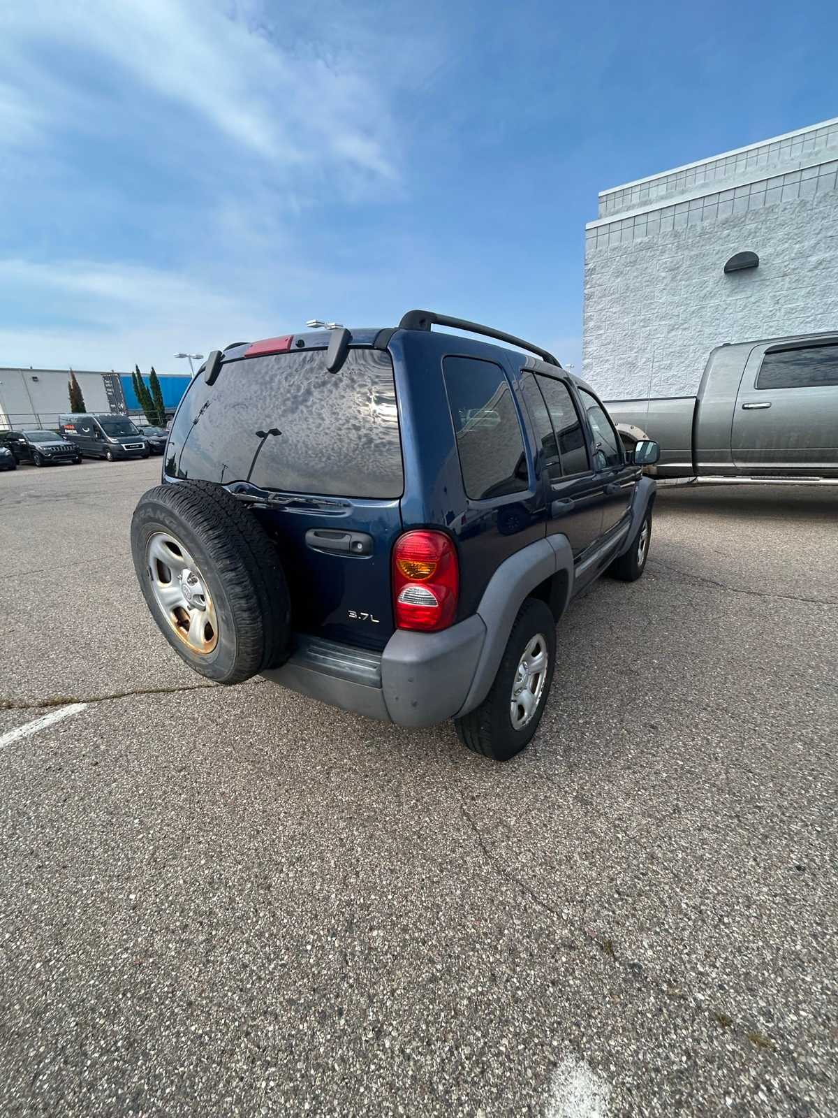 Thumbnail: 2002 Jeep Liberty - 18