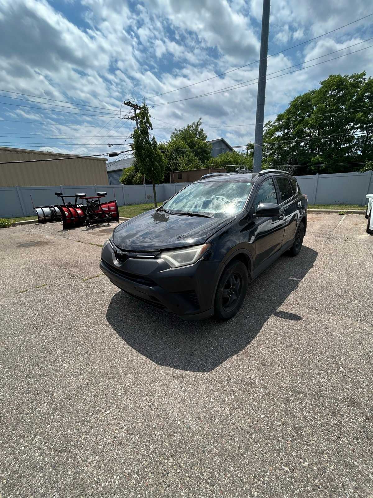 Thumbnail: 2016 Toyota RAV4 - 2