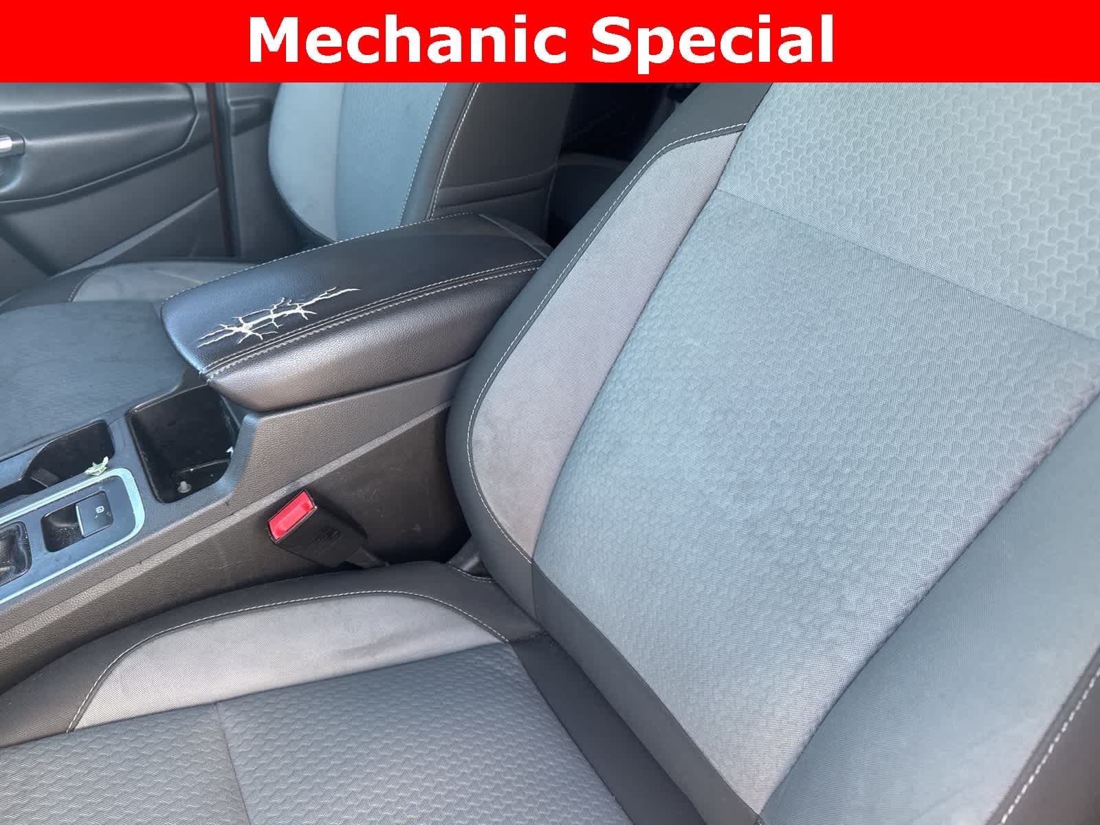 Thumbnail: 2017 Ford Escape - 24