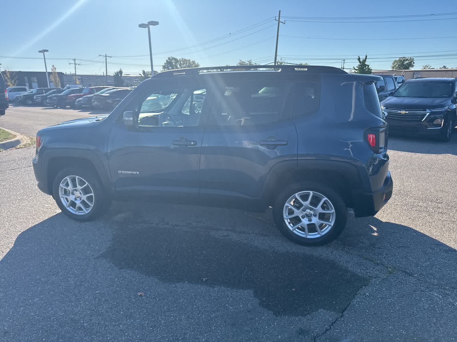 Thumbnail: 2021 Jeep Renegade - 28