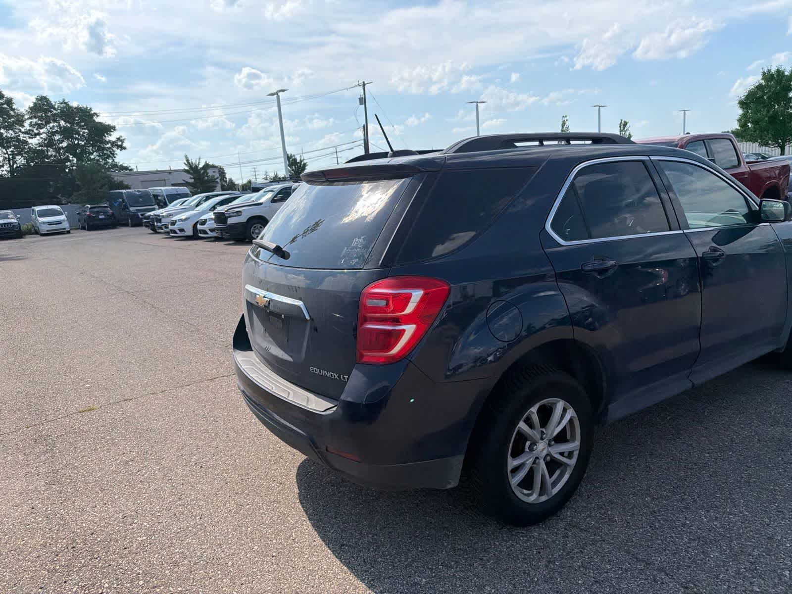 Thumbnail: 2016 Chevrolet Equinox - 19