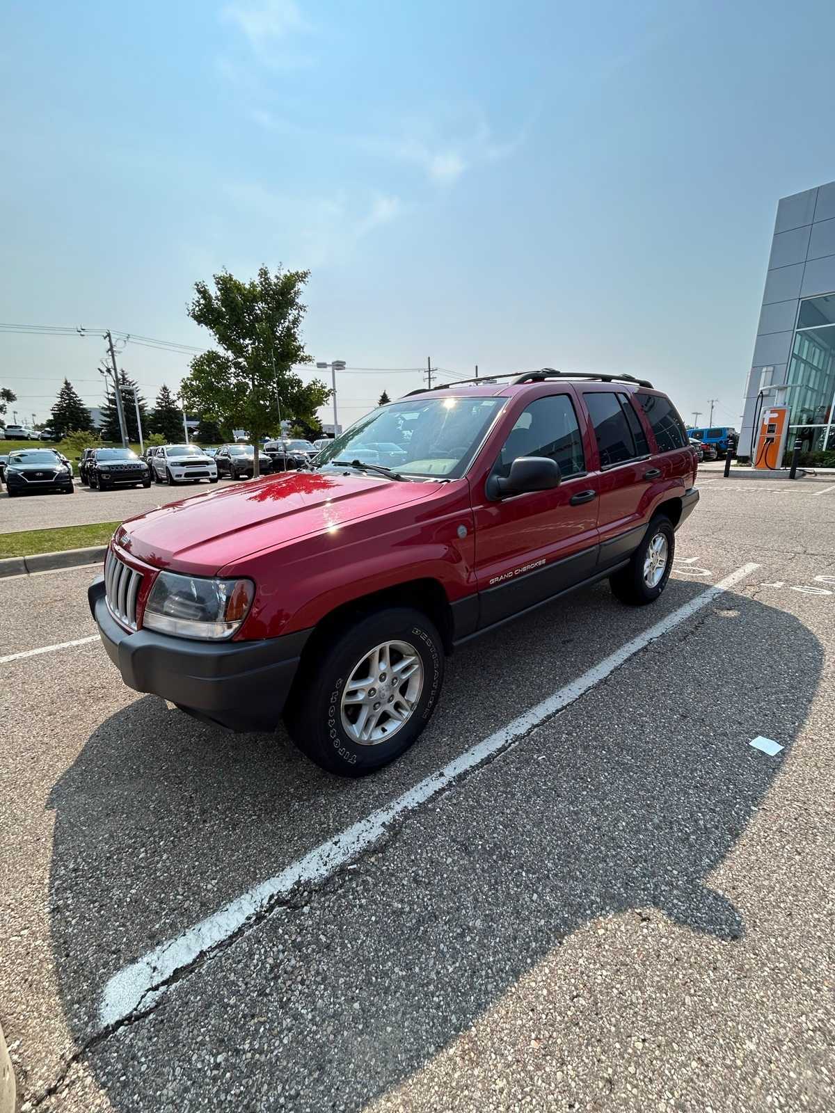 Thumbnail: 2004 Jeep Grand Cherokee - 1