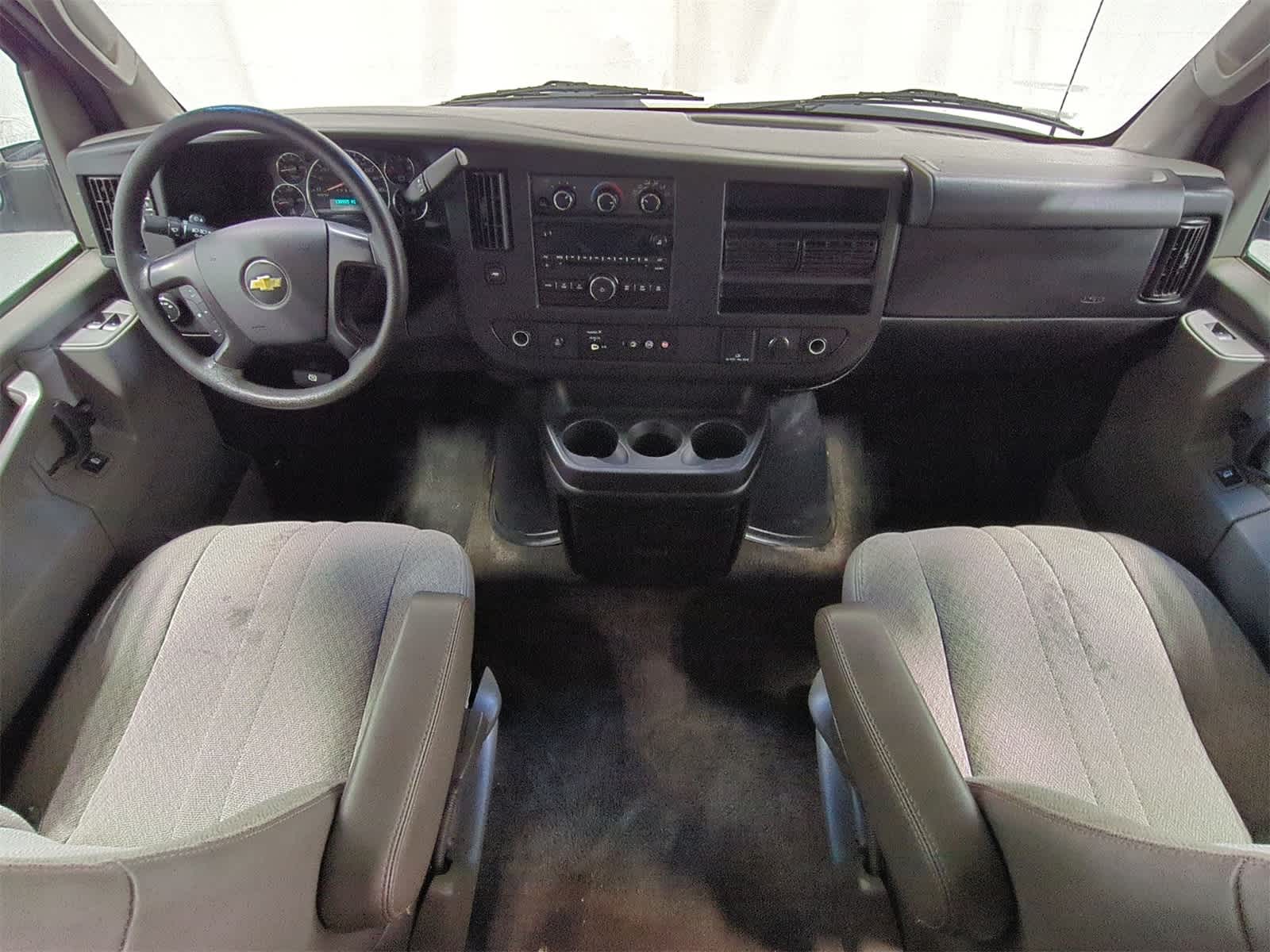 Thumbnail: 2016 Chevrolet Express - 14