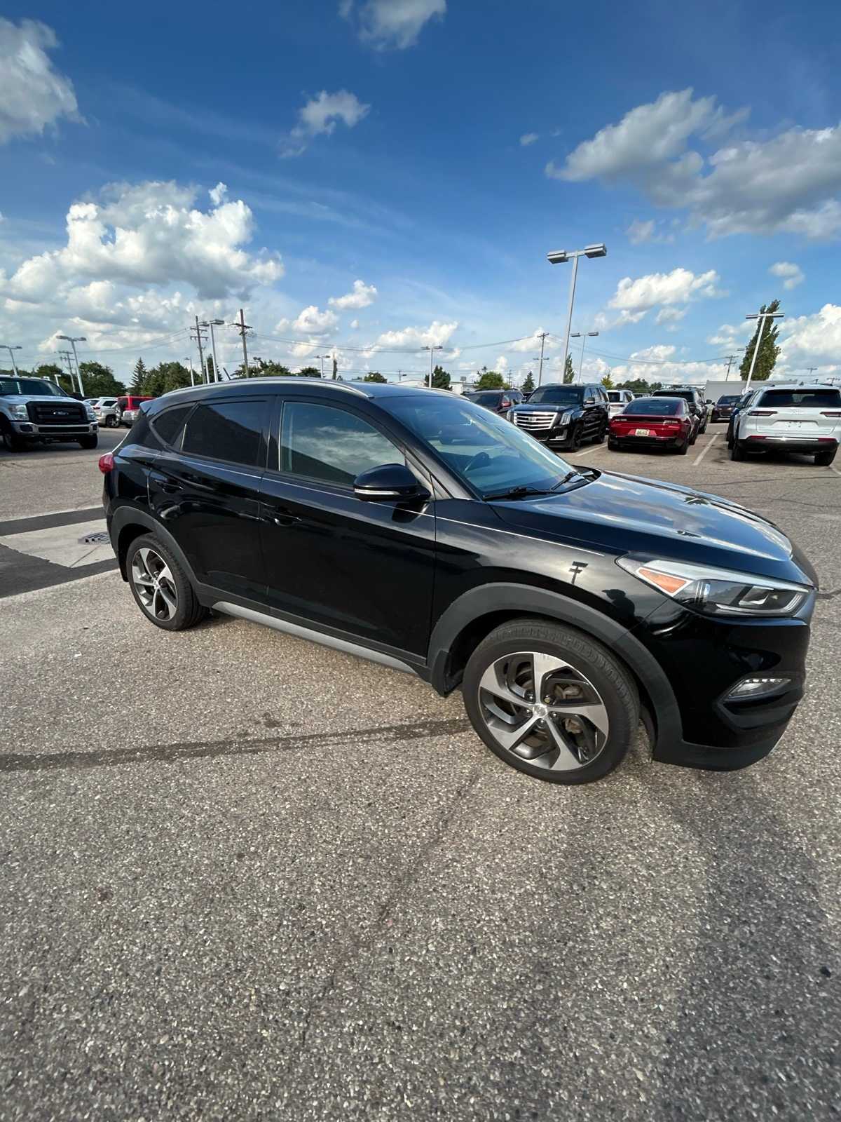 Thumbnail: 2017 Hyundai Tucson - 7