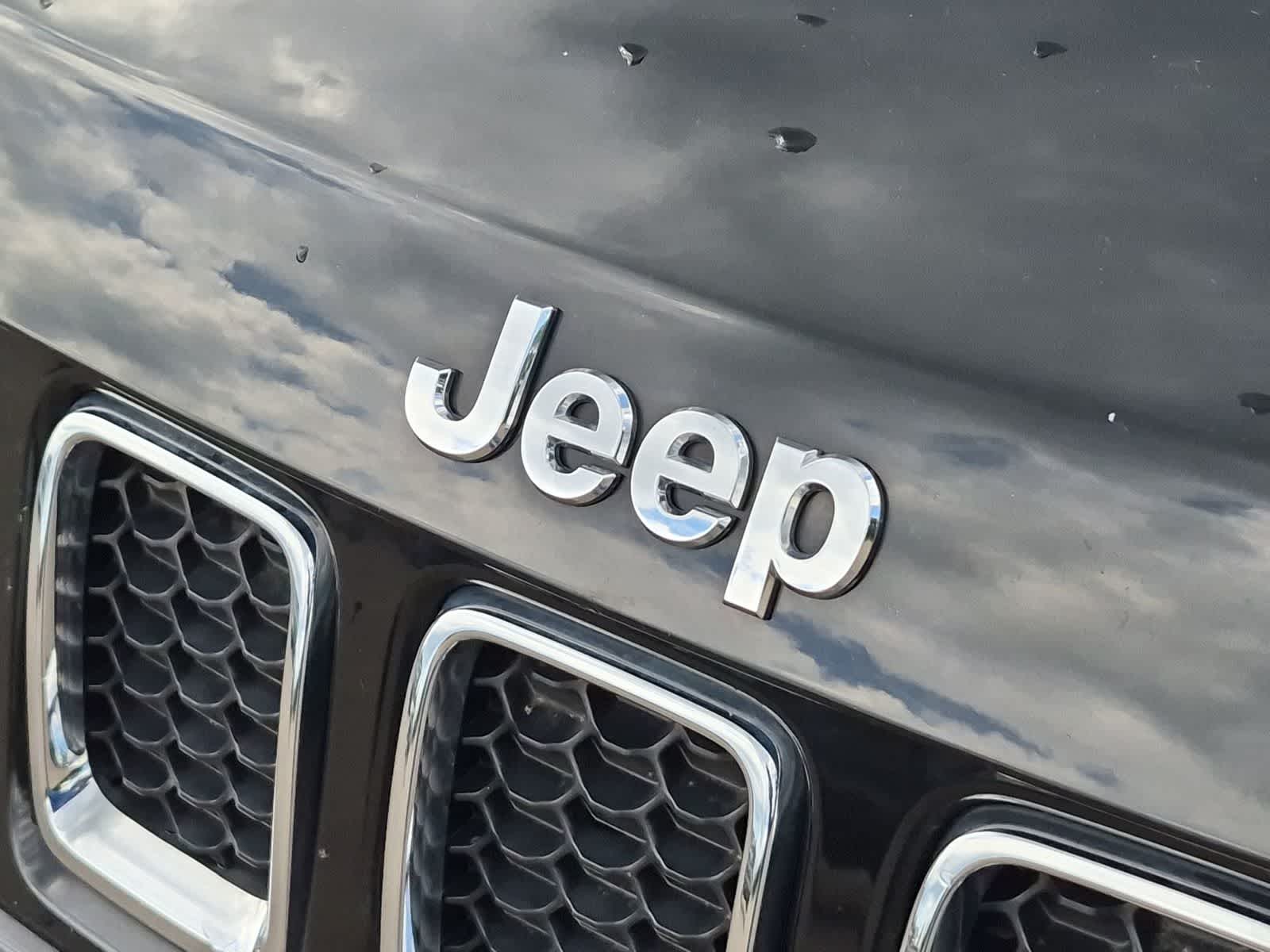 Thumbnail: 2018 Jeep Compass - 12