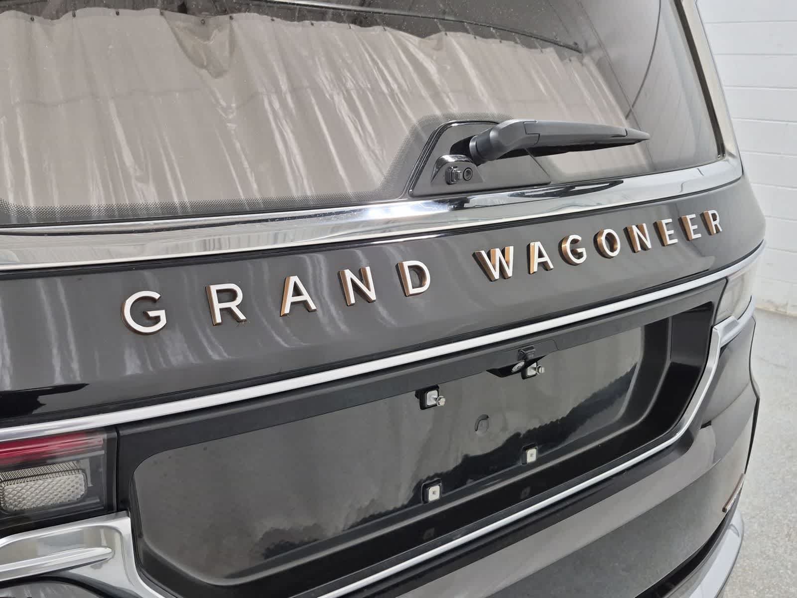 Thumbnail: 2022 Jeep Grand Wagoneer - 20