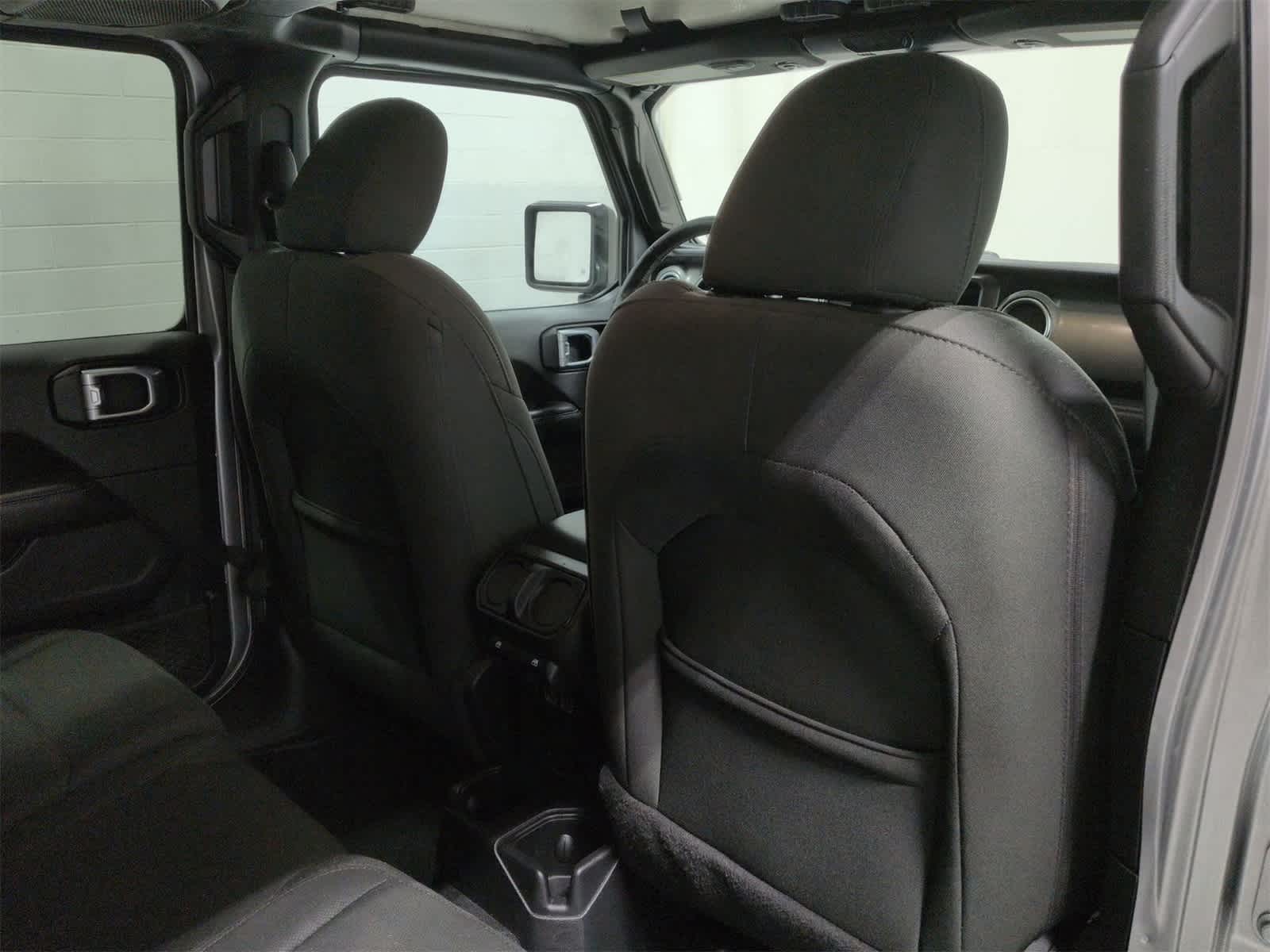 Thumbnail: 2019 Jeep Wrangler - 19