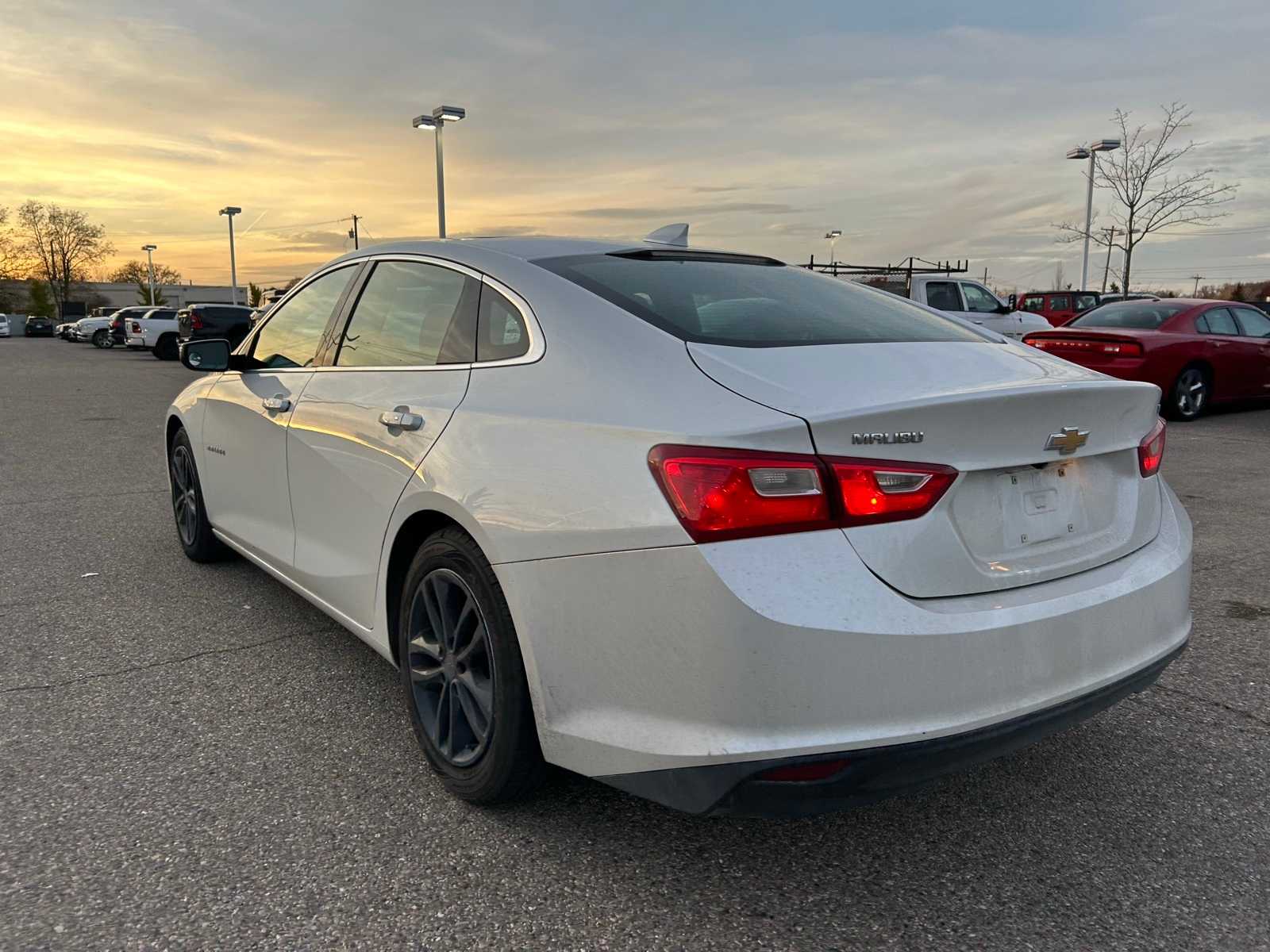 Thumbnail: 2016 Chevrolet Malibu - 21