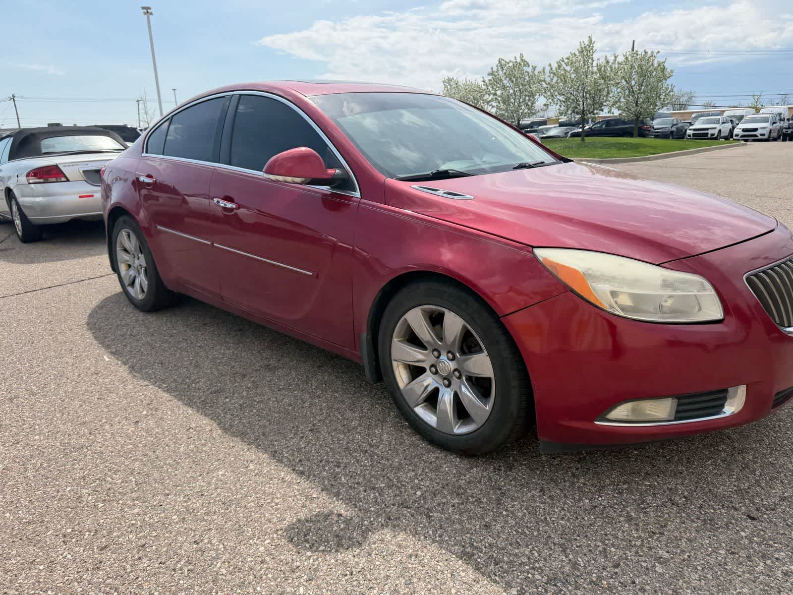 Thumbnail: 2012 Buick Regal - 11