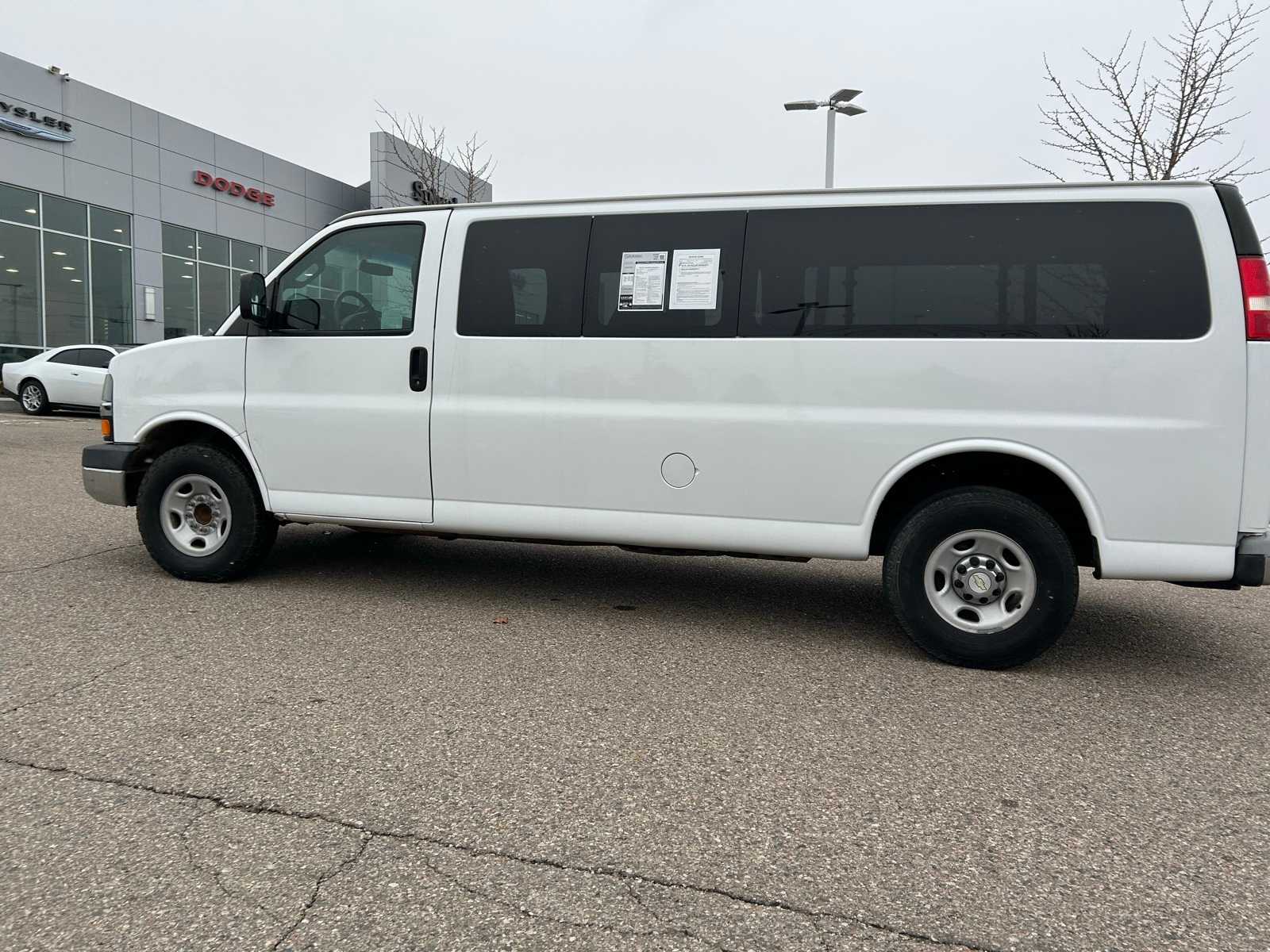 Thumbnail: 2016 Chevrolet Express - 22