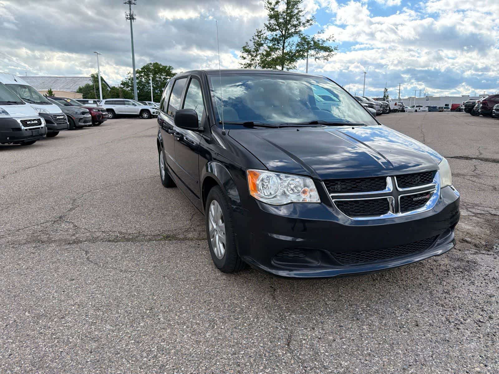 Thumbnail: 2014 Dodge Grand Caravan - 6