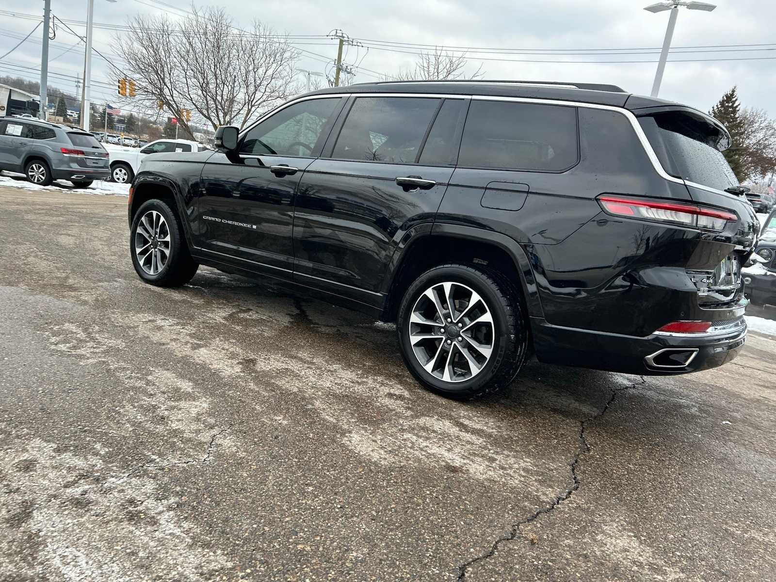 Thumbnail: 2023 Jeep Grand Cherokee L - 19