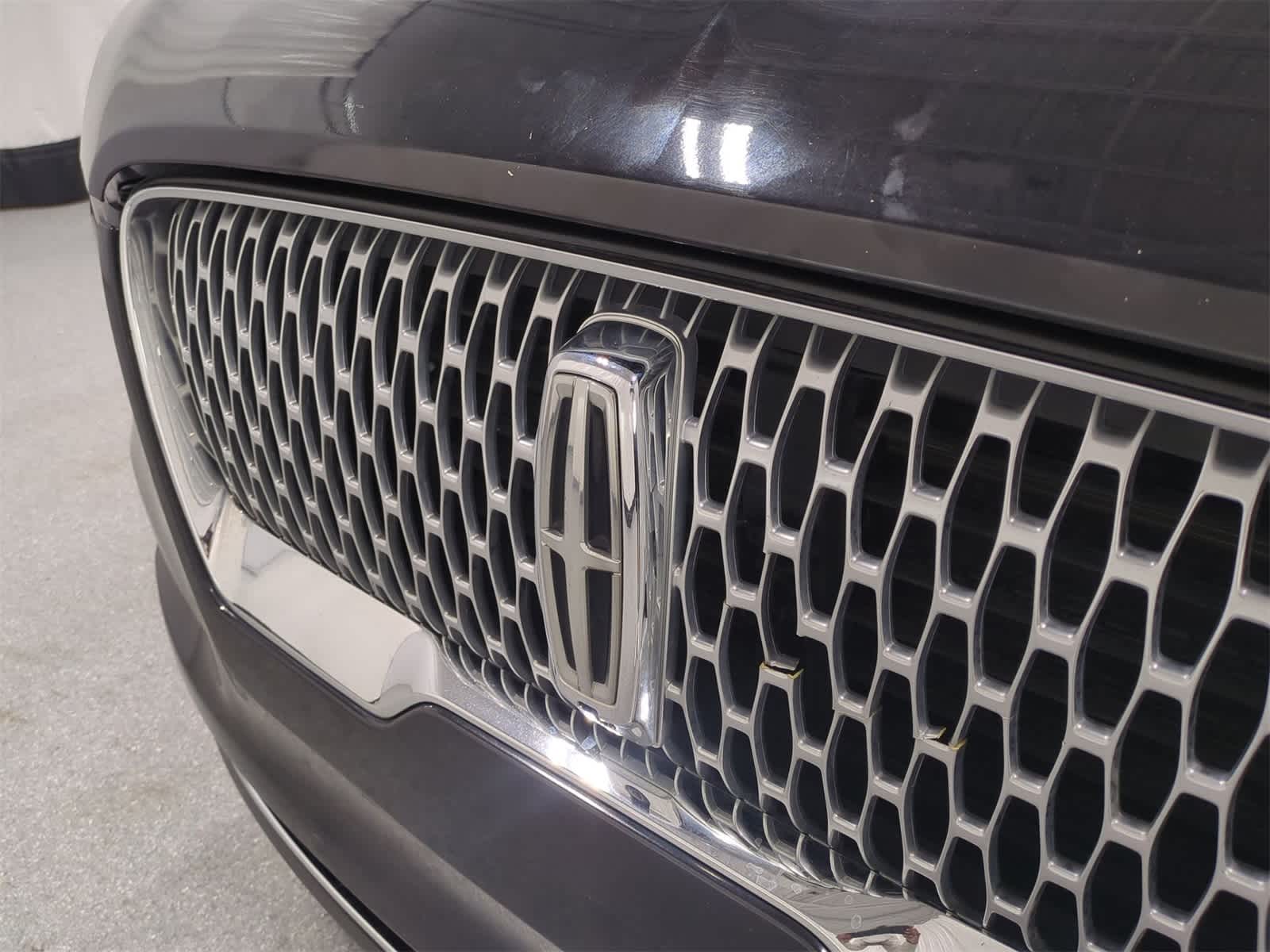 Thumbnail: 2020 Lincoln Aviator - 12