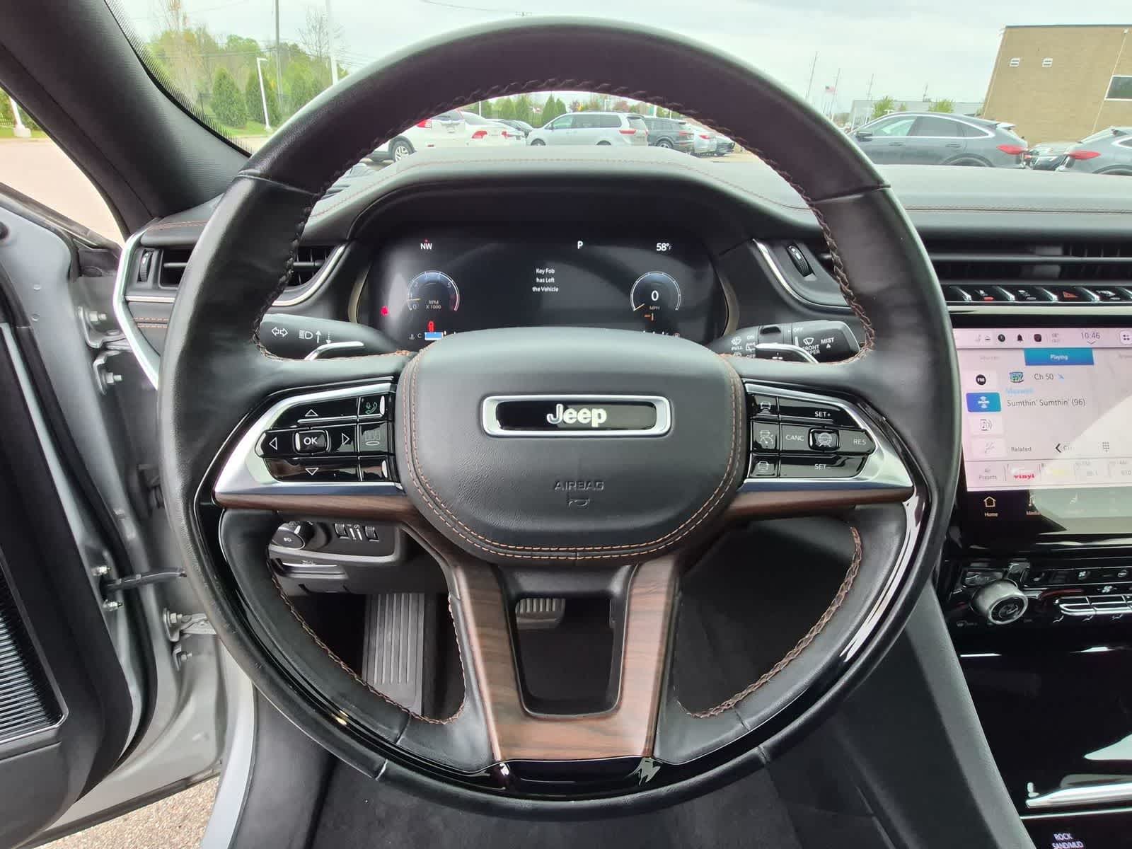 Thumbnail: 2022 Jeep Grand Cherokee - 30