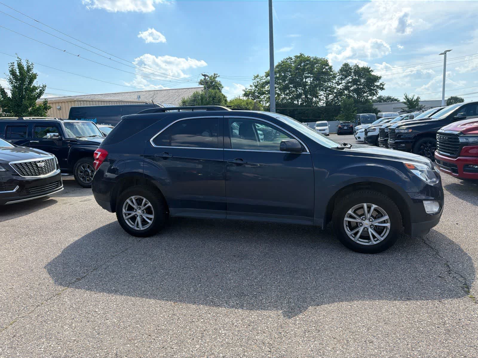 Thumbnail: 2016 Chevrolet Equinox - 12