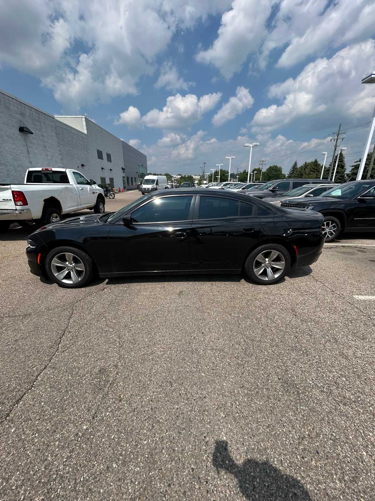 Thumbnail: 2015 Dodge Charger - 28