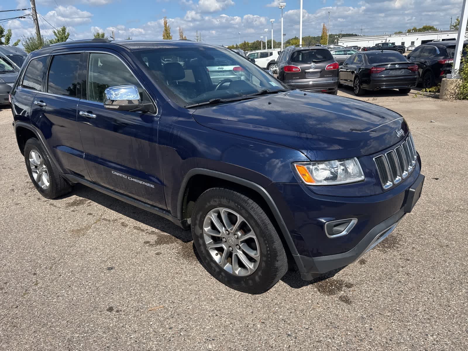 Thumbnail: 2015 Jeep Grand Cherokee - 8