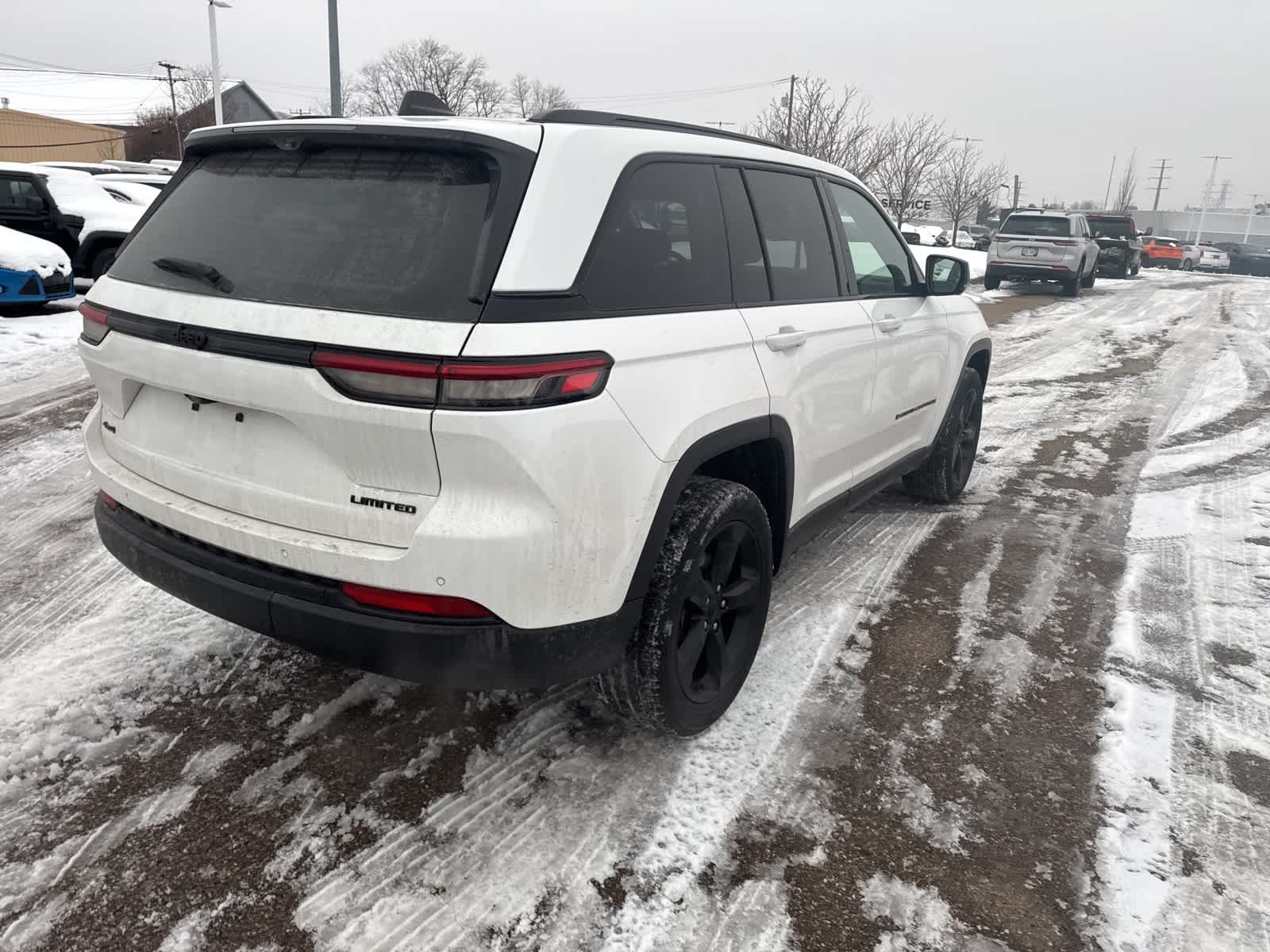 Thumbnail: 2023 Jeep Grand Cherokee - 9