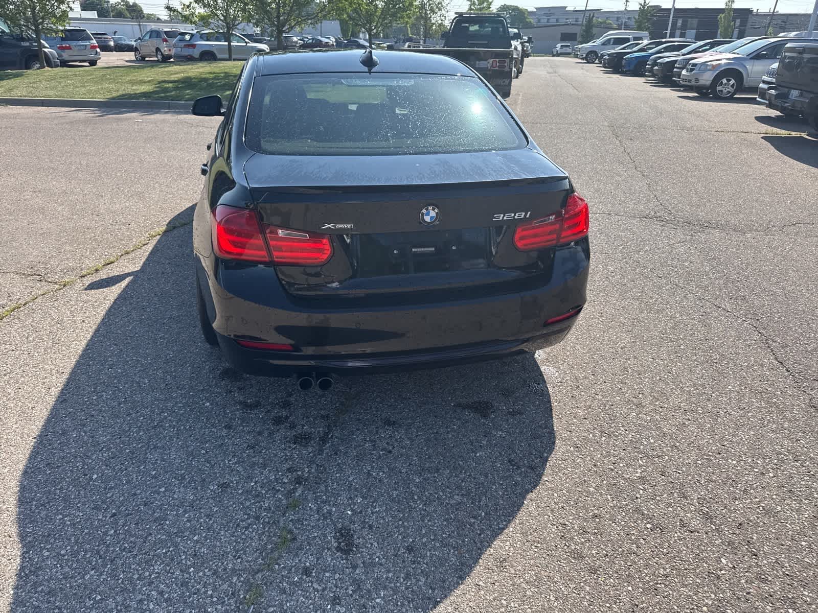 Thumbnail: 2015 BMW 3 Series - 21