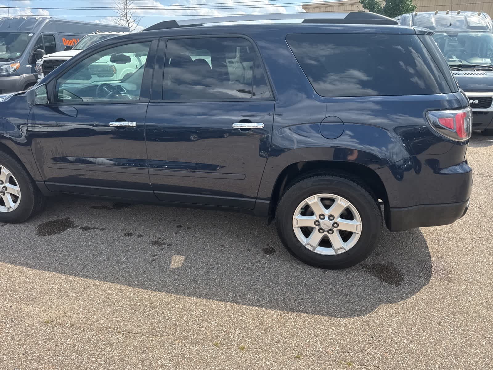 Thumbnail: 2016 GMC Acadia - 21
