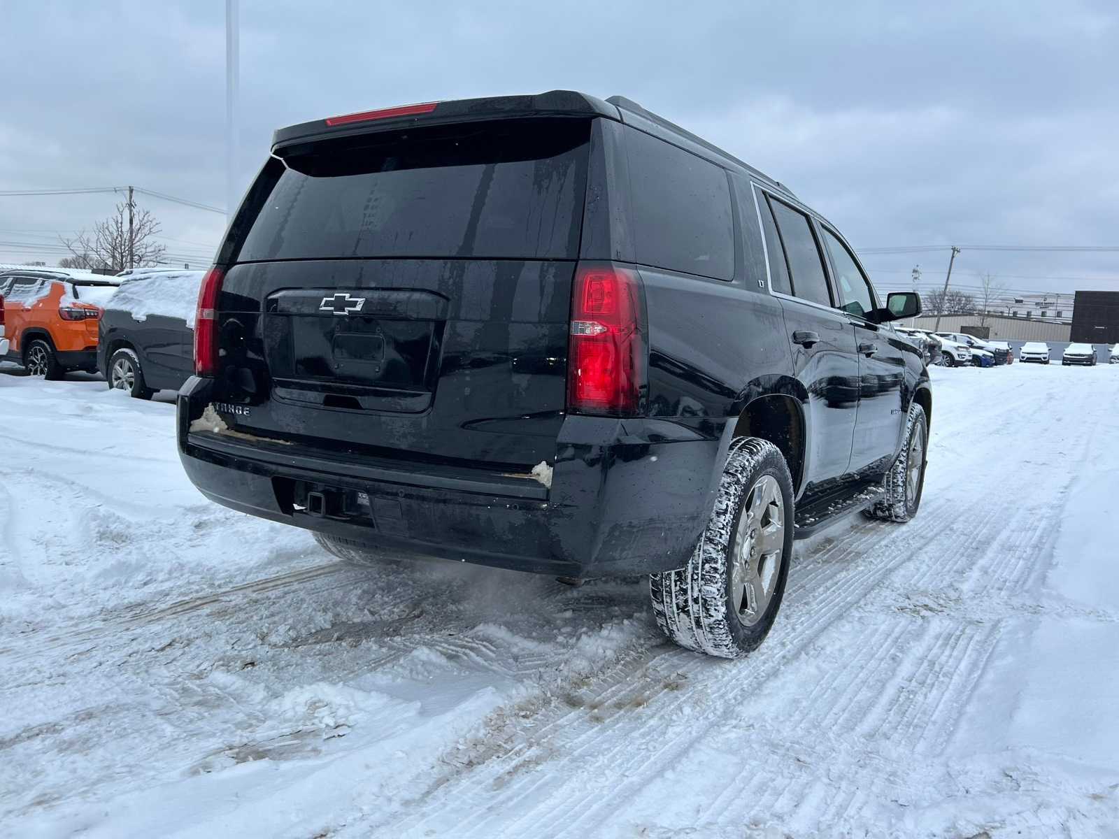 Thumbnail: 2016 Chevrolet Tahoe - 18