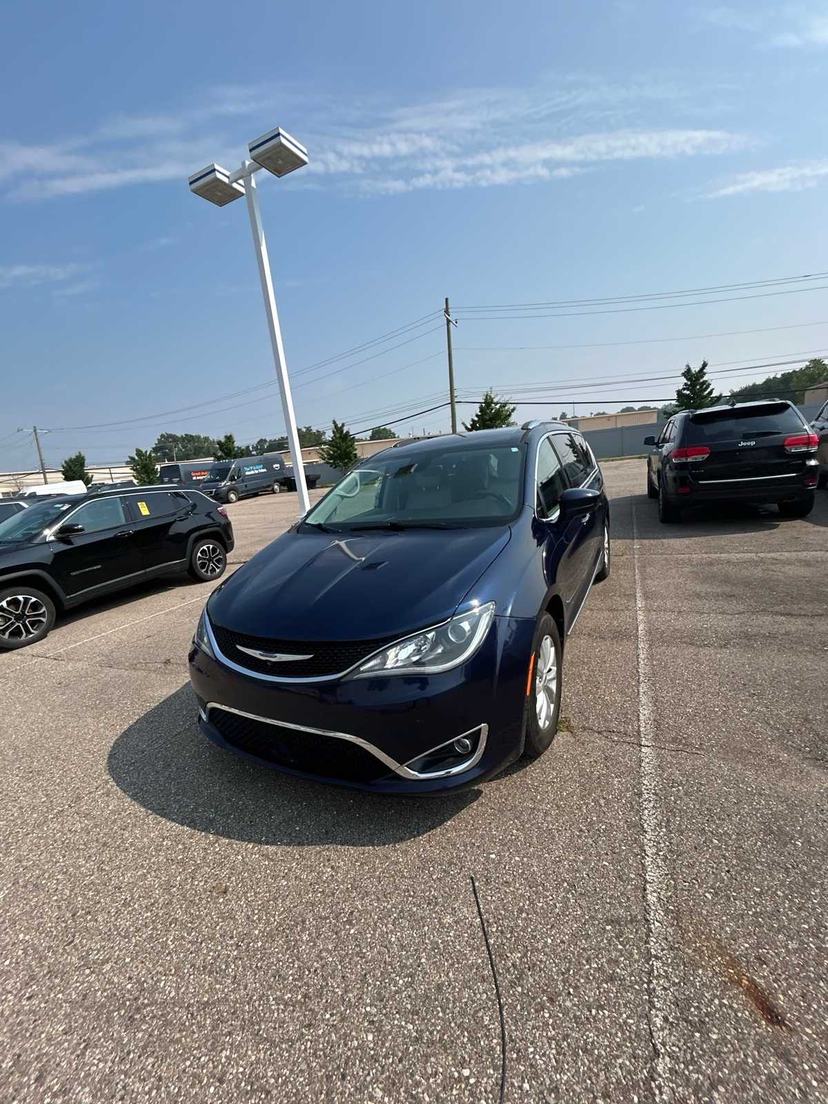 Thumbnail: 2018 Chrysler Pacifica - 2