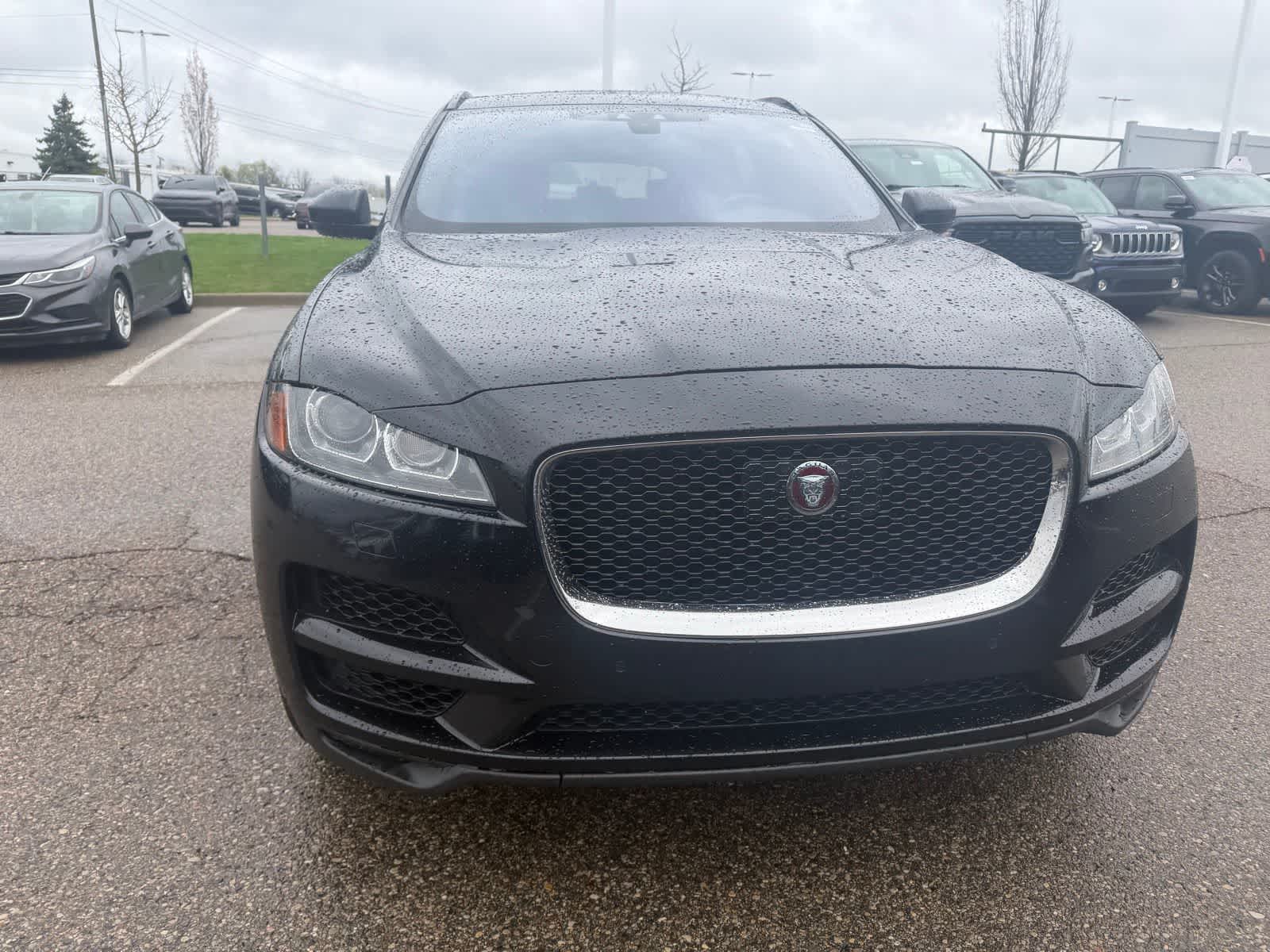 Thumbnail: 2019 Jaguar F-Pace - 6