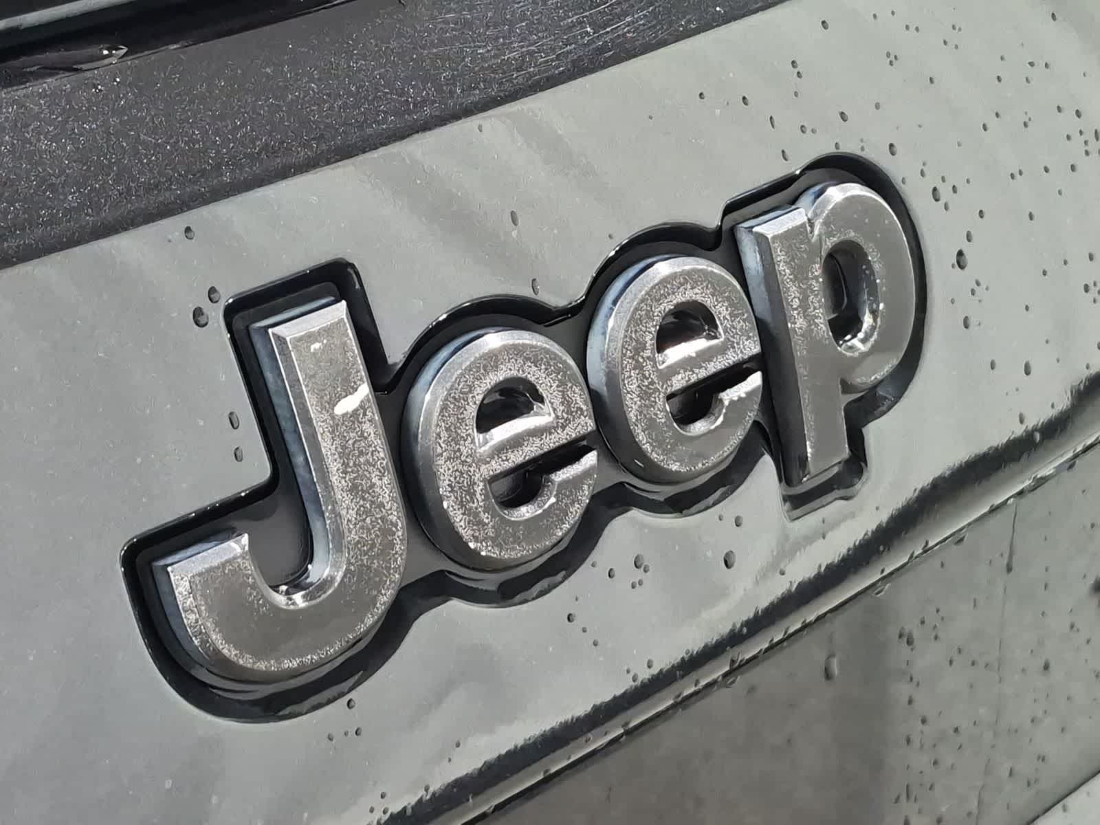 Thumbnail: 2014 Jeep Grand Cherokee - 19