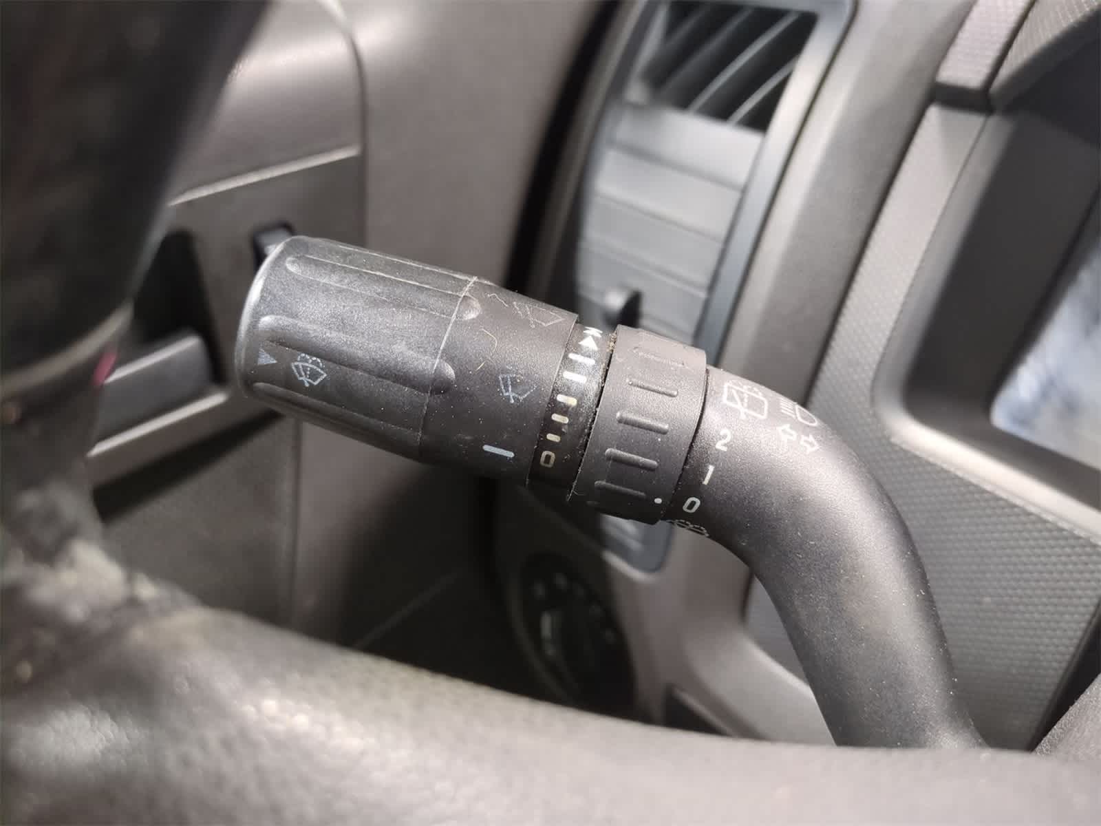 2009 Ford Escape XLT 25