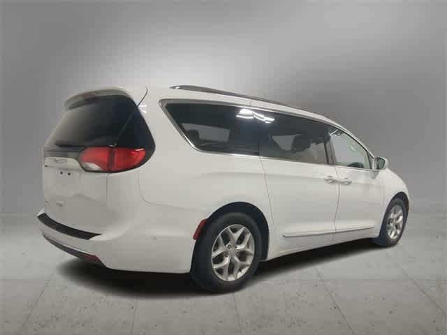 2019 Chrysler Pacifica Touring 8