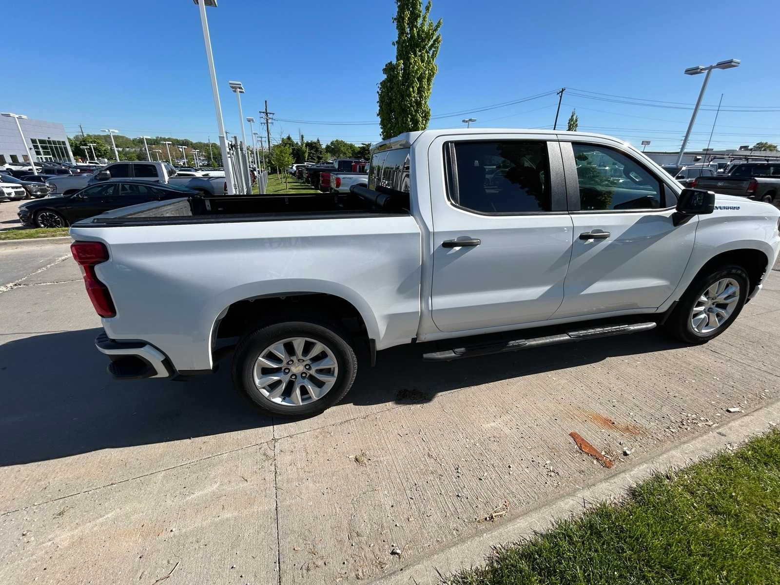 Thumbnail: 2020 Chevrolet Silverado 1500 - 20