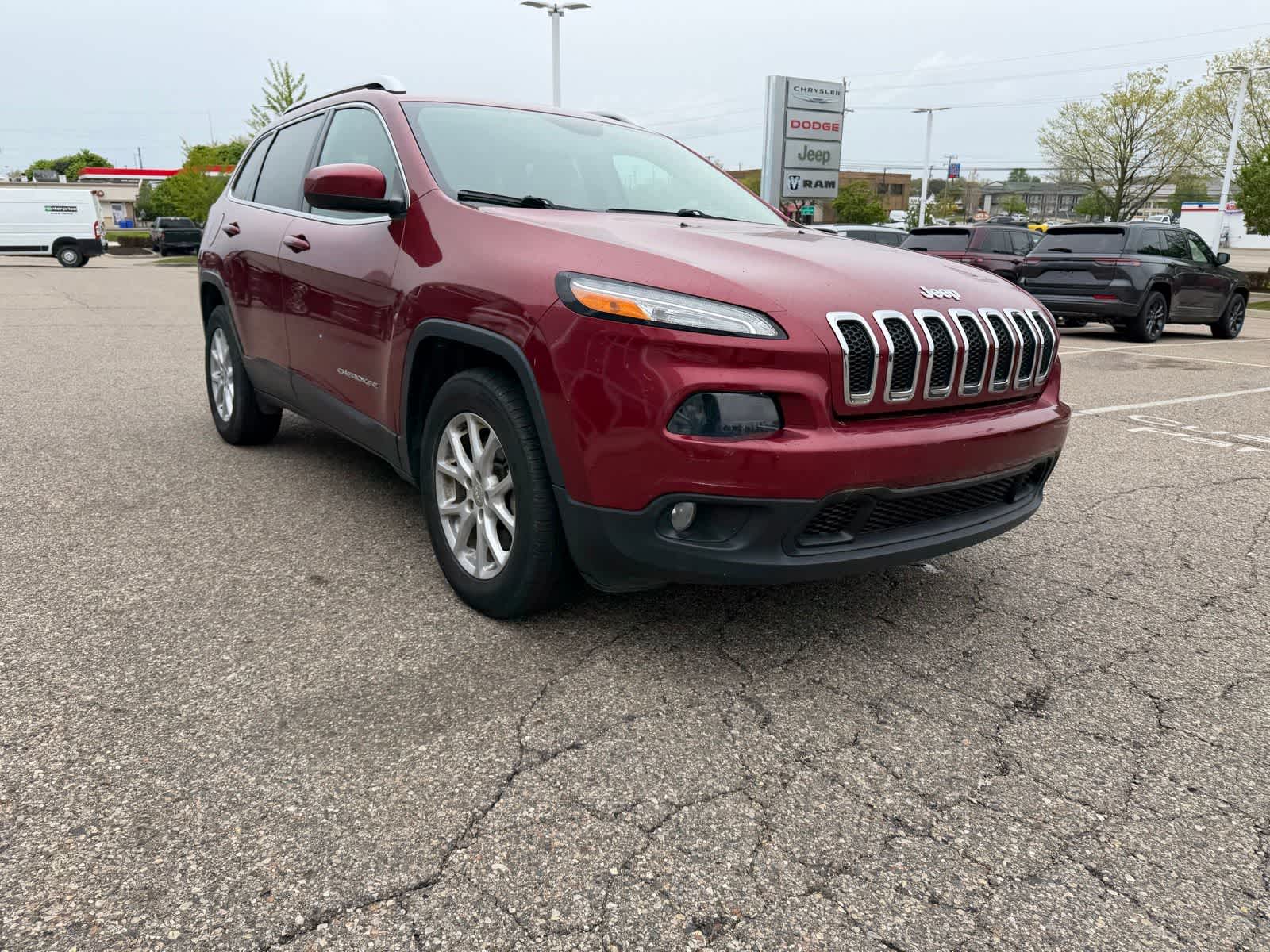Thumbnail: 2015 Jeep Cherokee - 6