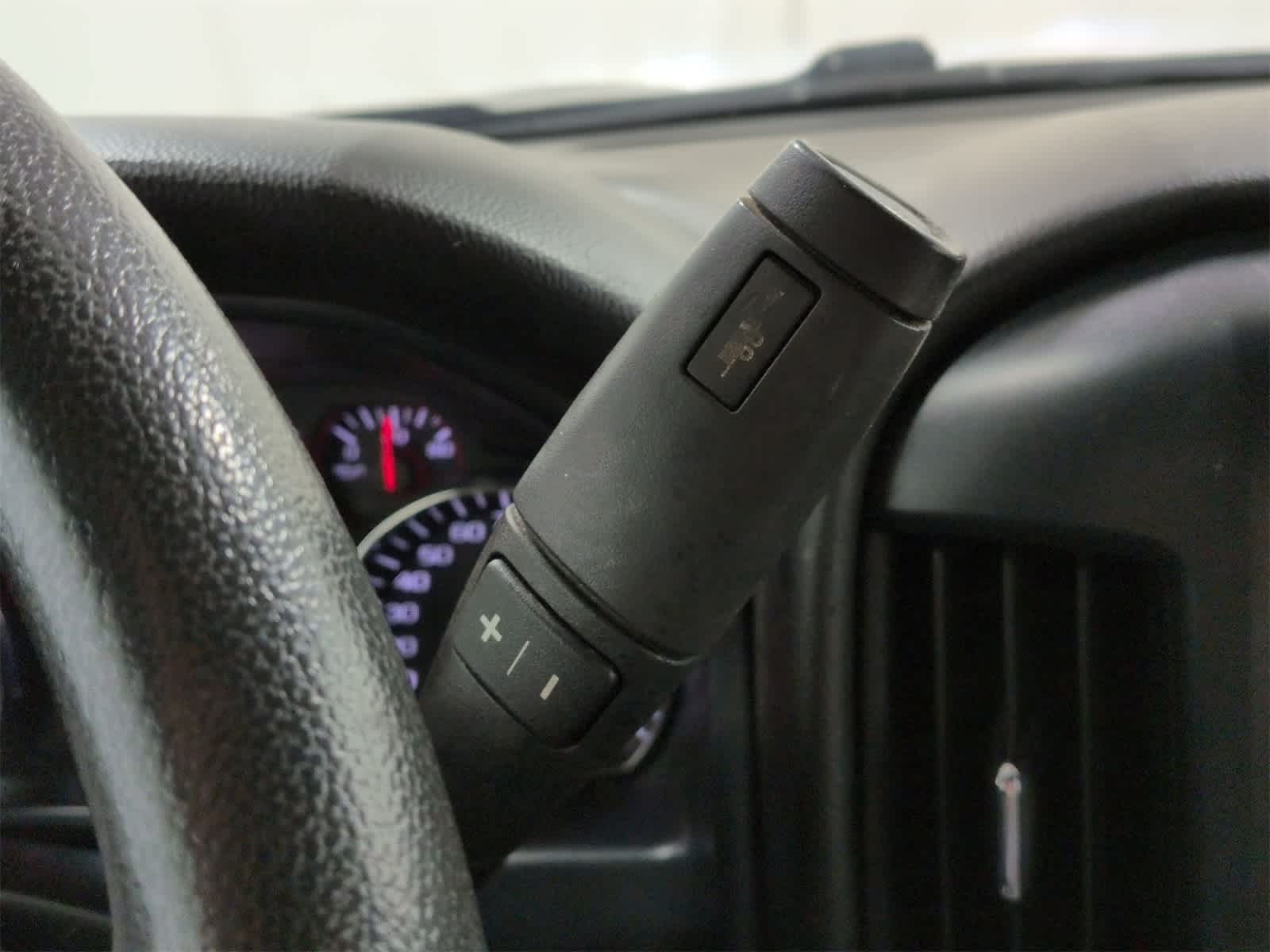 Thumbnail: 2019 Chevrolet Silverado 1500 - 32