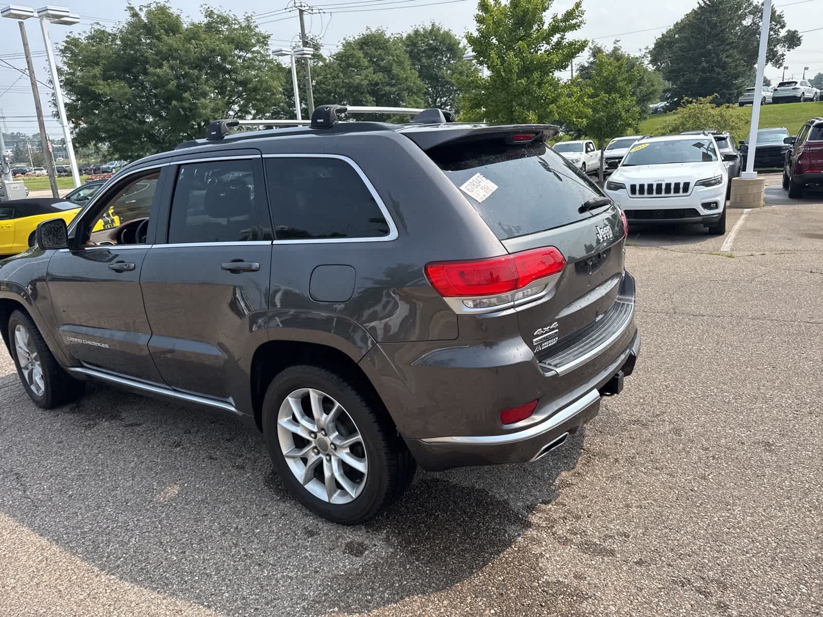 Thumbnail: 2015 Jeep Grand Cherokee - 26