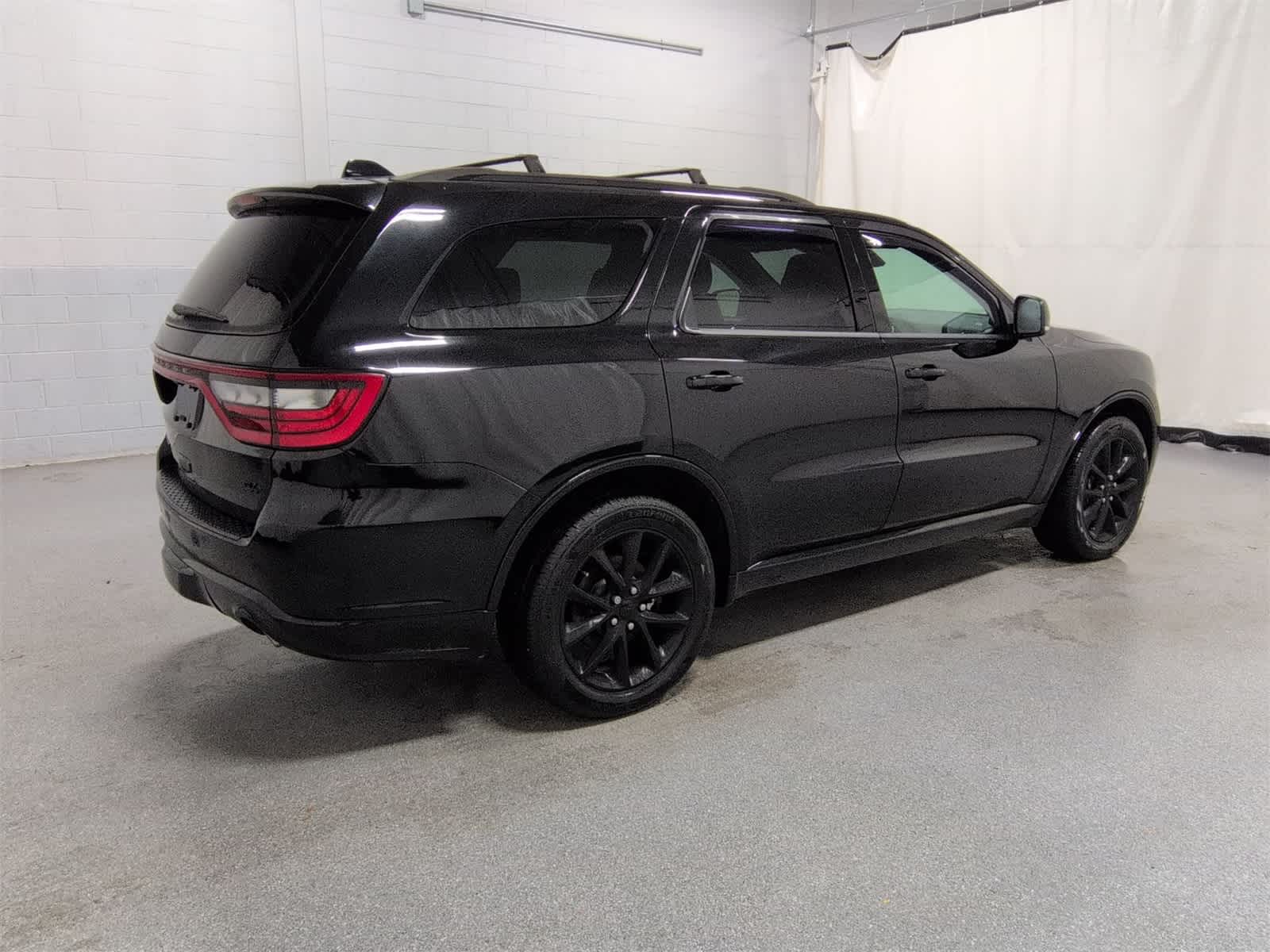 Thumbnail: 2017 Dodge Durango - 8