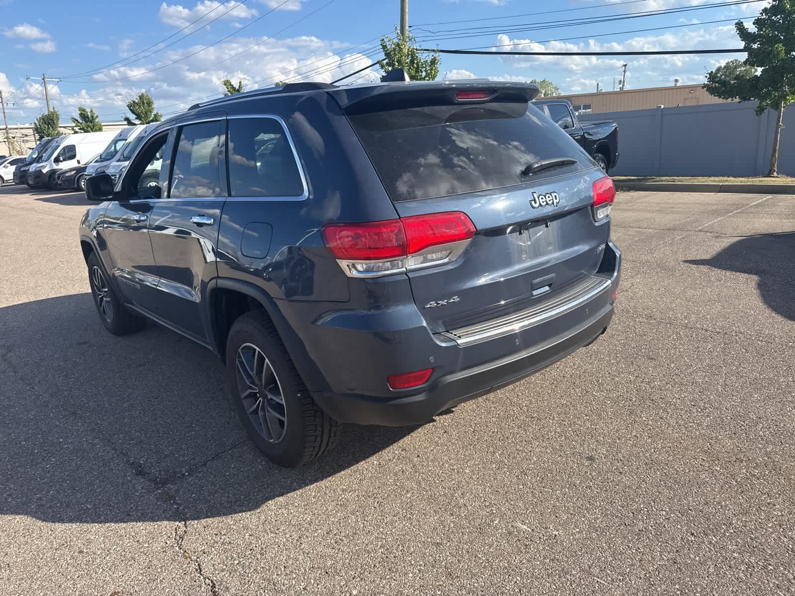 Thumbnail: 2019 Jeep Grand Cherokee - 23