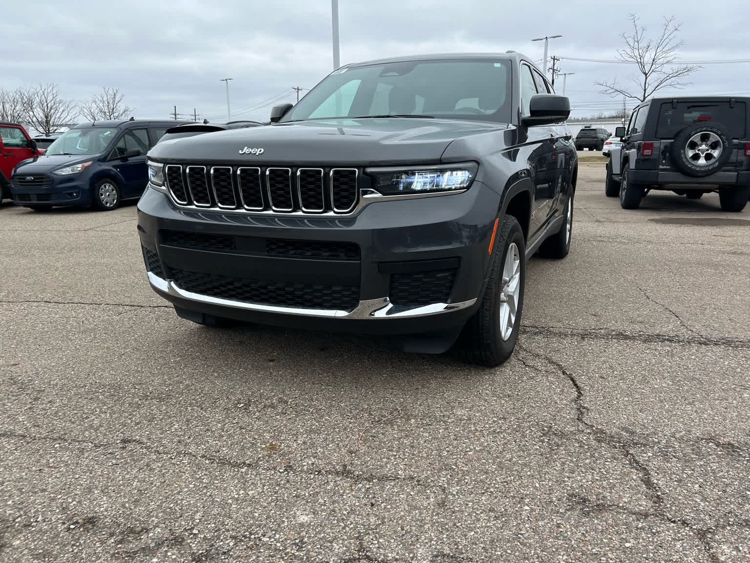 Thumbnail: 2024 Jeep Grand Cherokee L - 6