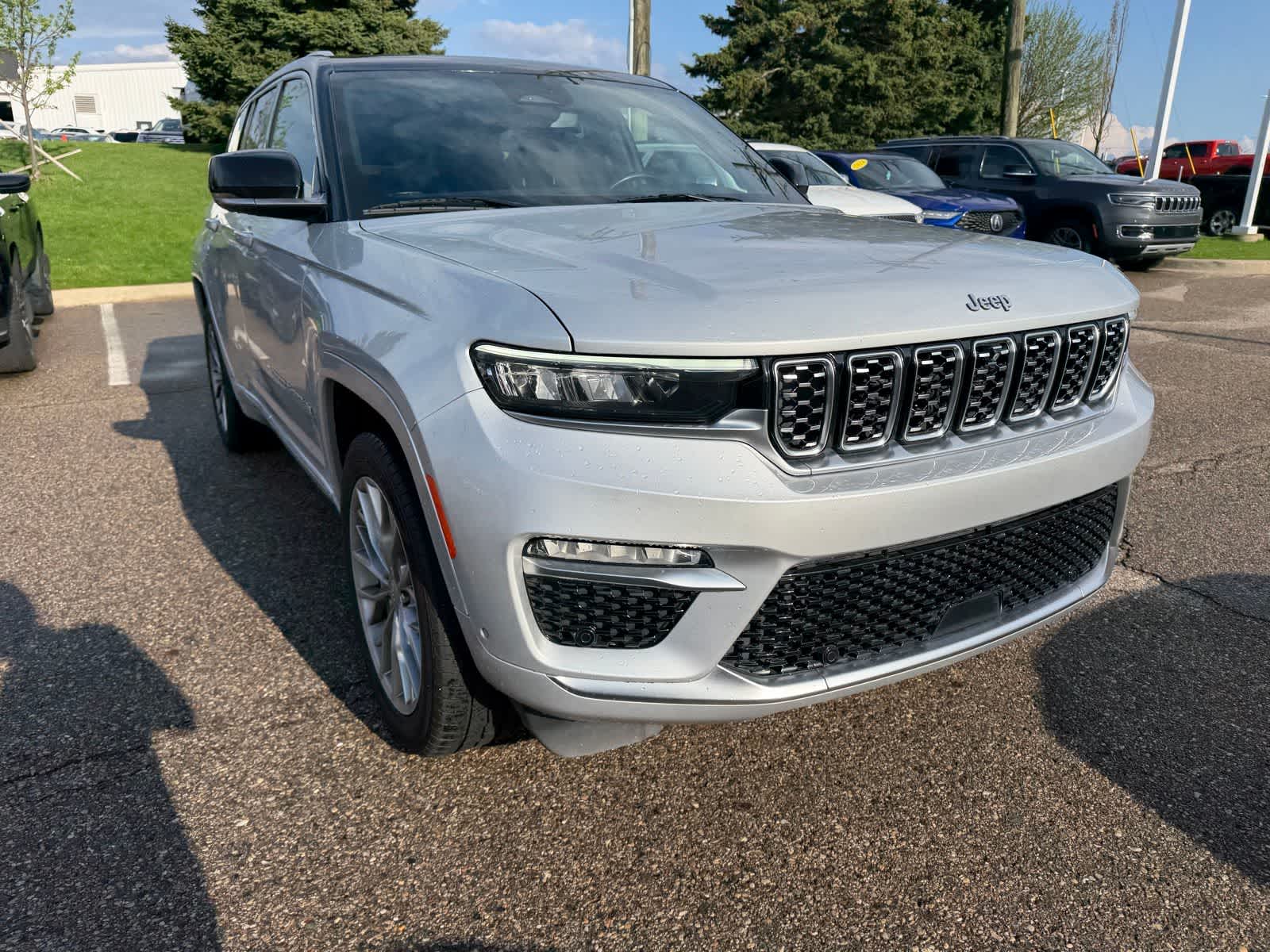 Thumbnail: 2022 Jeep Grand Cherokee - 6