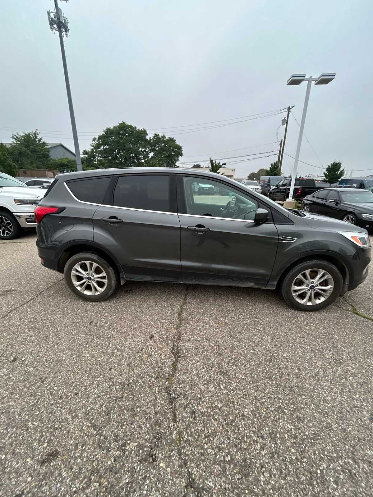 Thumbnail: 2019 Ford Escape - 17