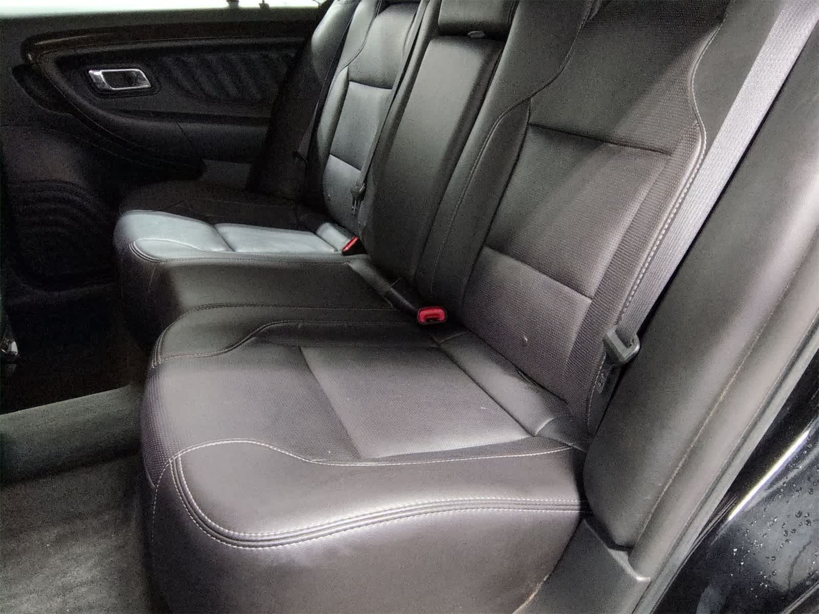 Thumbnail: 2016 Ford Taurus - 21