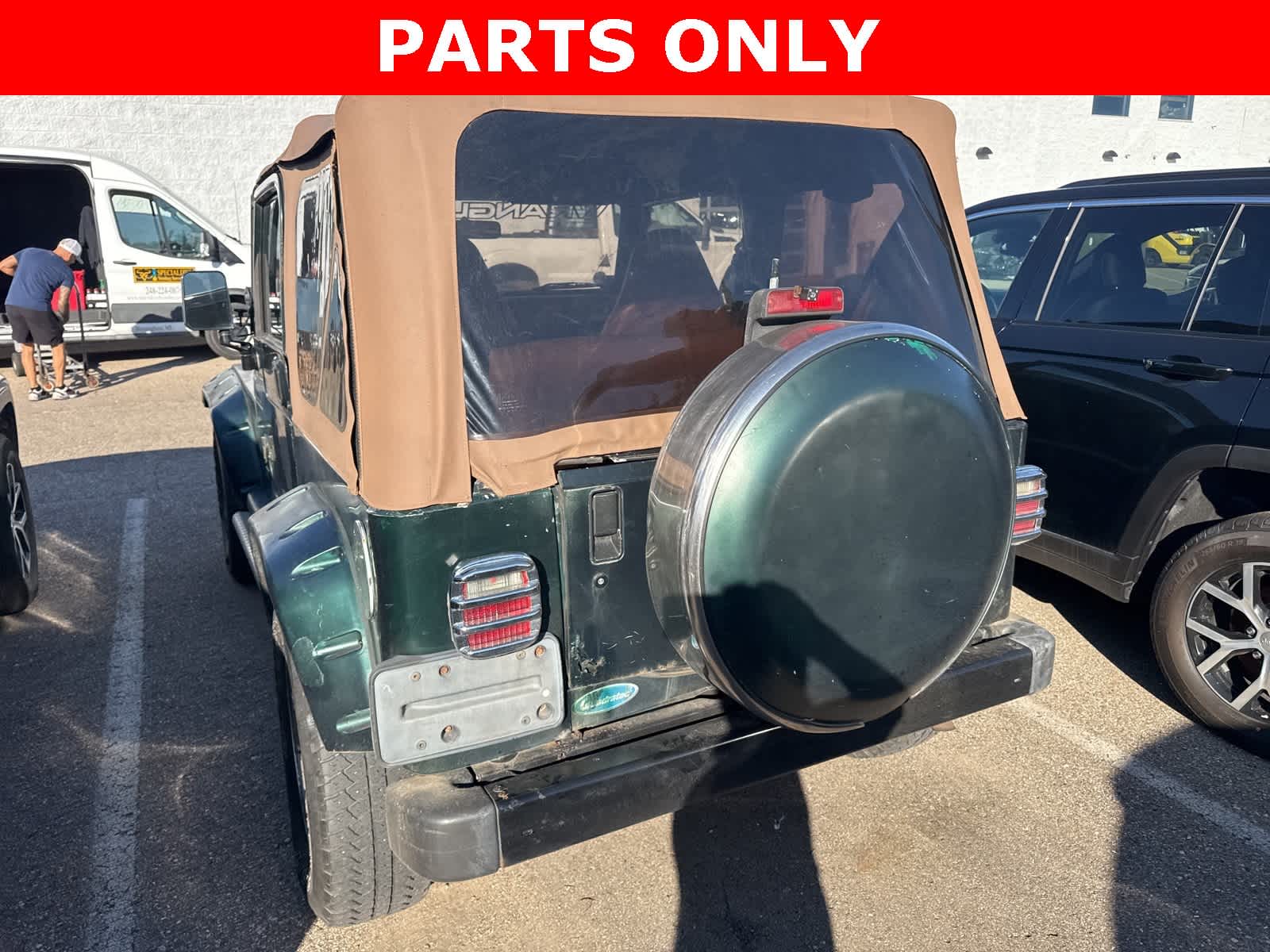 Thumbnail: 2000 Jeep Wrangler - 14