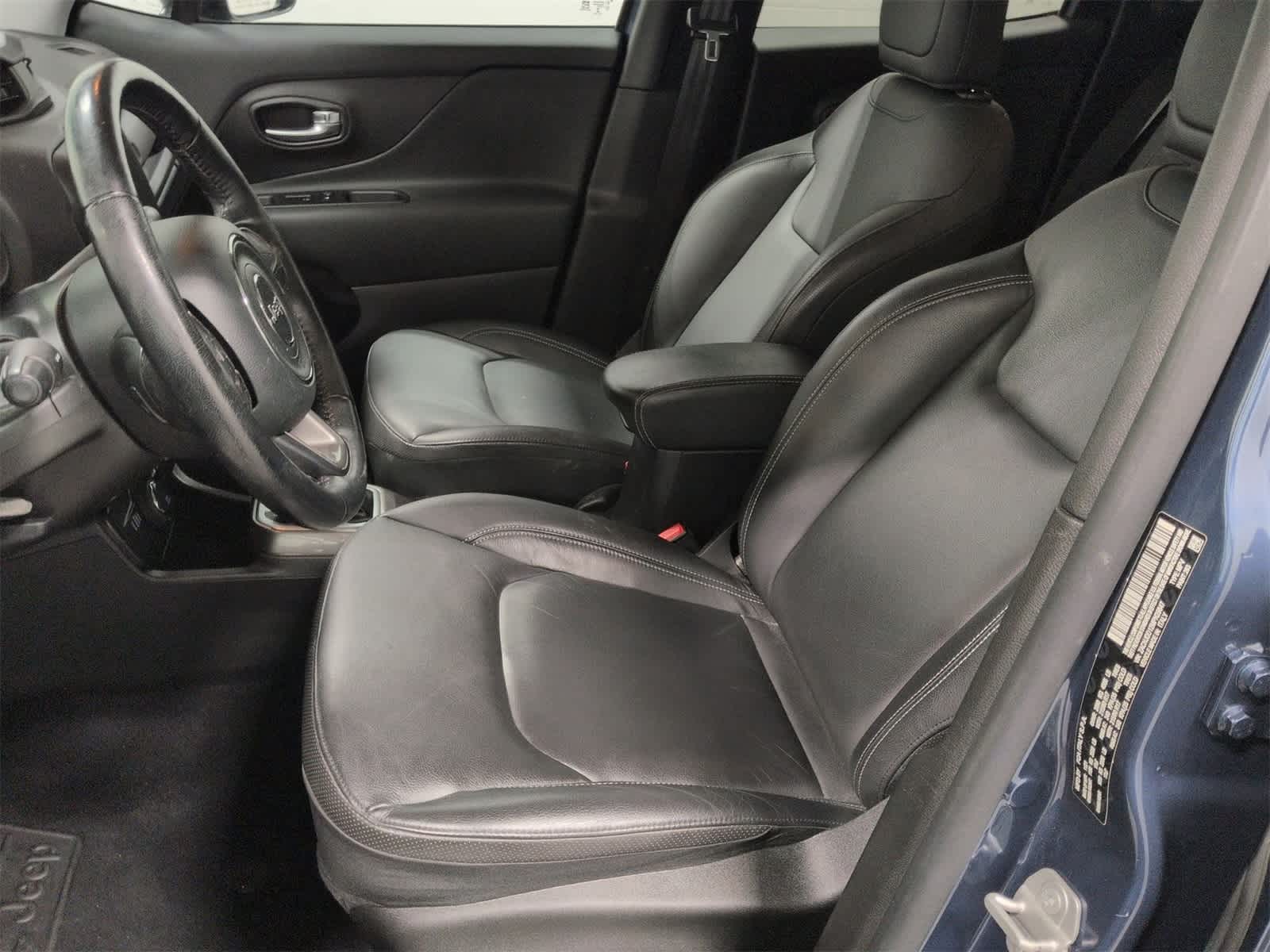 Thumbnail: 2021 Jeep Renegade - 17