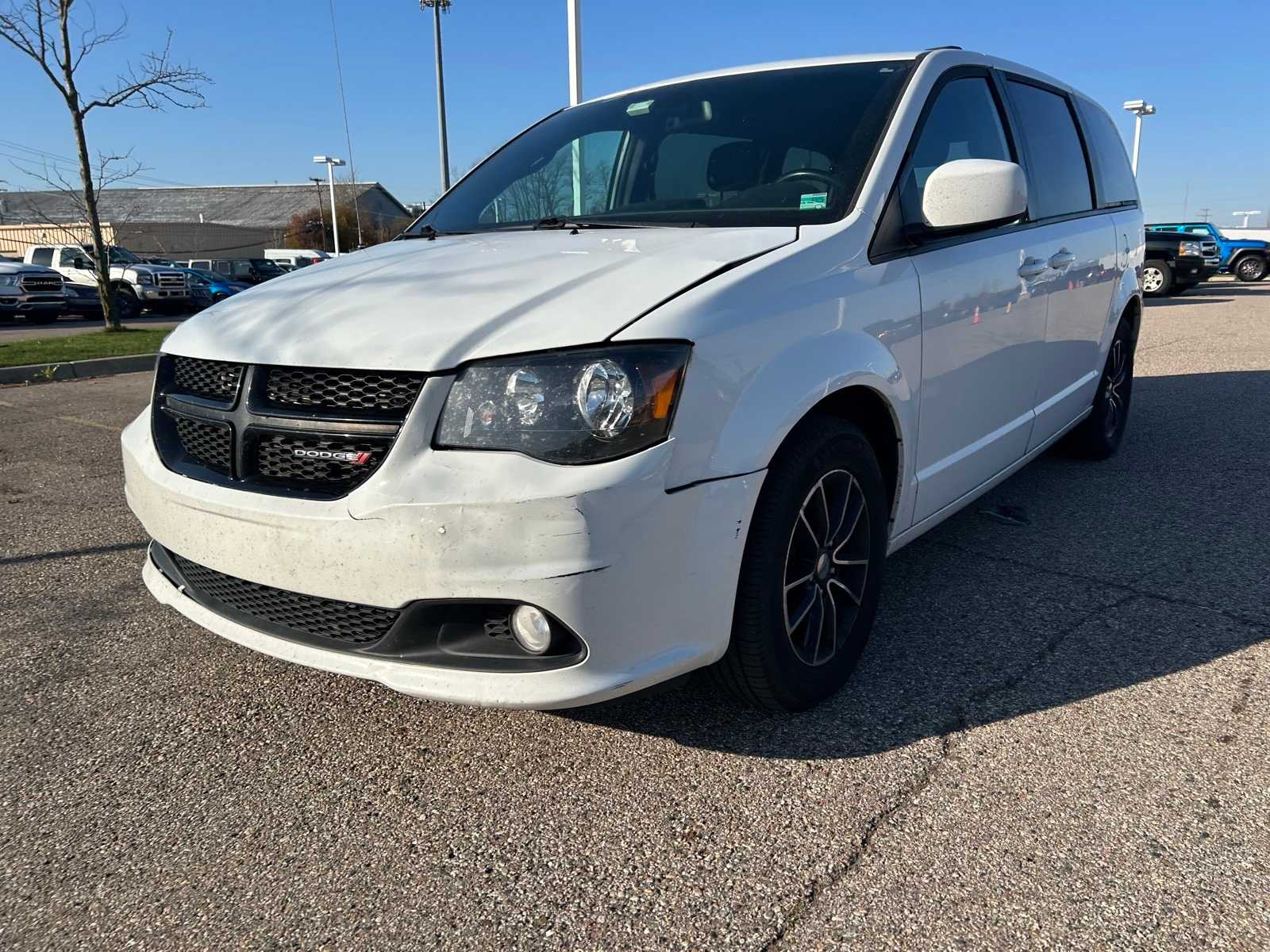 2018 Dodge Grand Caravan SXT photo 2