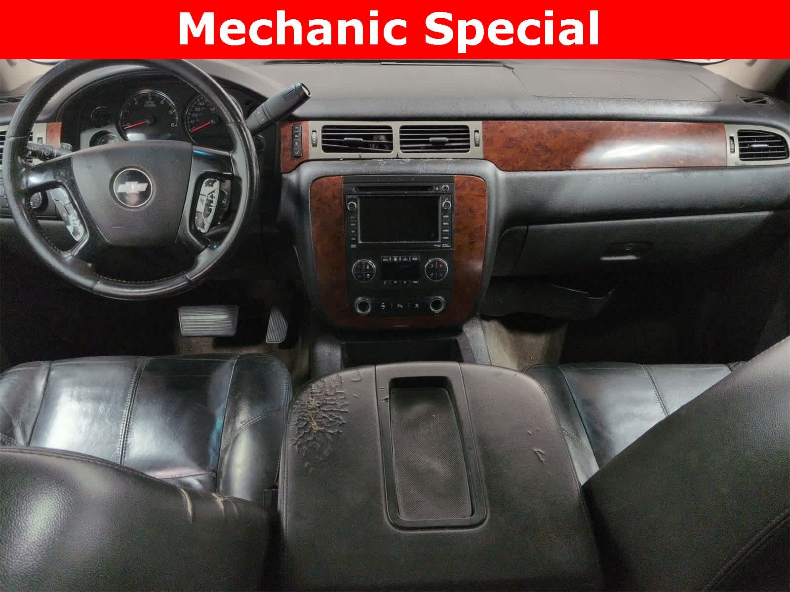 Thumbnail: 2011 Chevrolet Suburban - 15