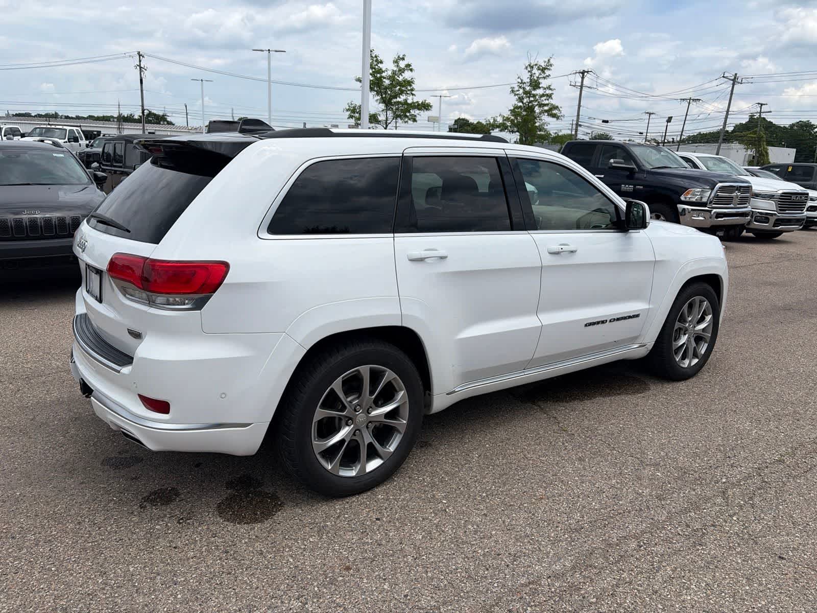 Thumbnail: 2021 Jeep Grand Cherokee - 10
