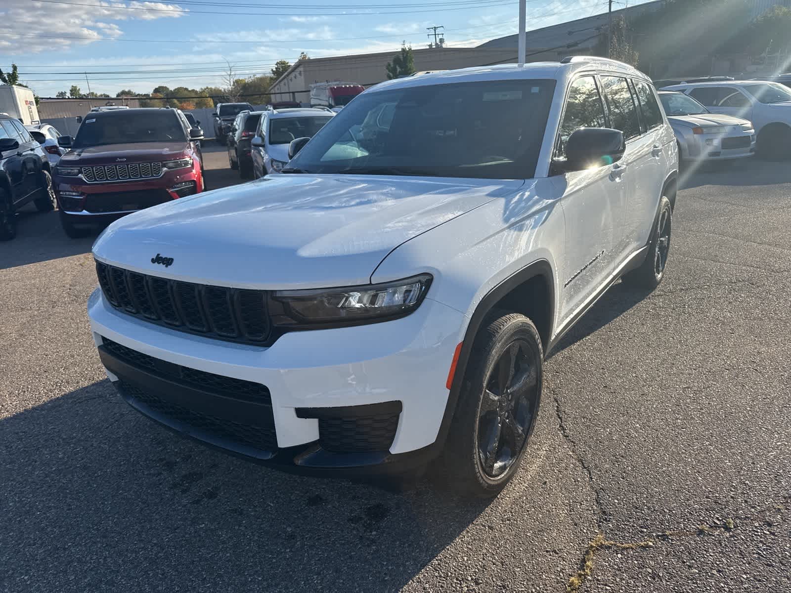 Thumbnail: 2023 Jeep Grand Cherokee L - 1