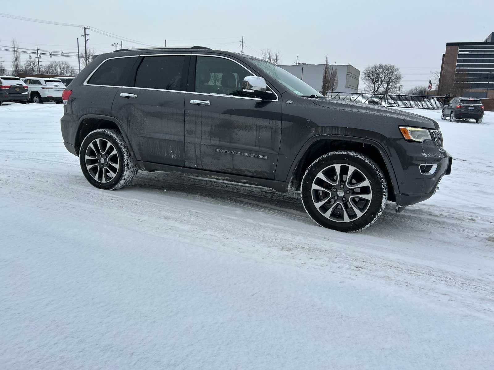 Thumbnail: 2018 Jeep Grand Cherokee - 9