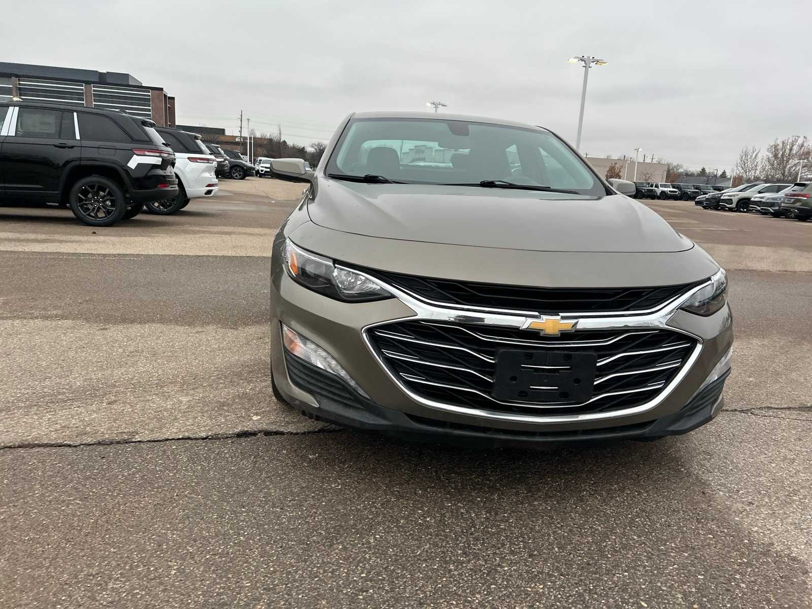 Thumbnail: 2020 Chevrolet Malibu - 6