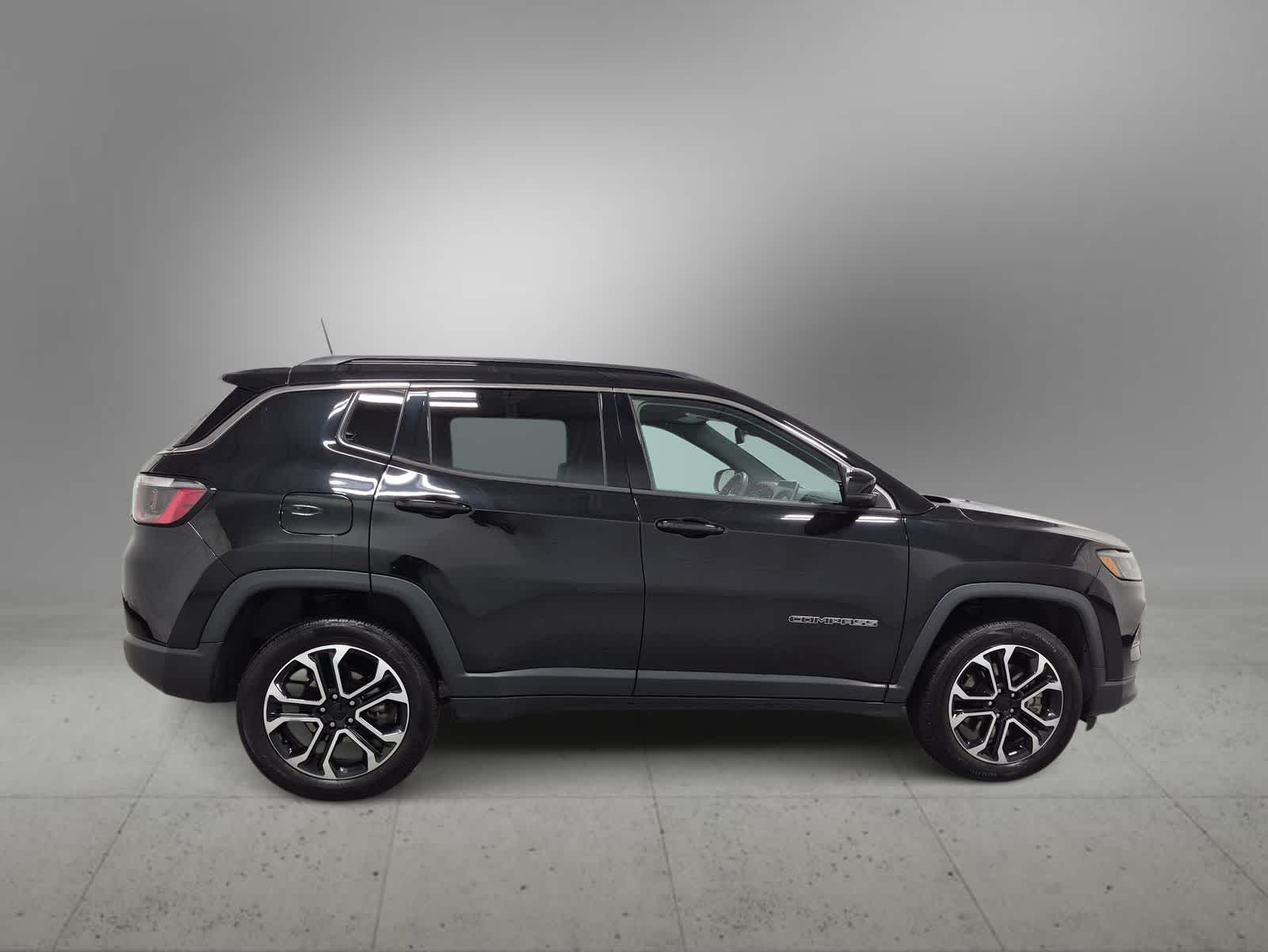 Thumbnail: 2023 Jeep Compass - 9