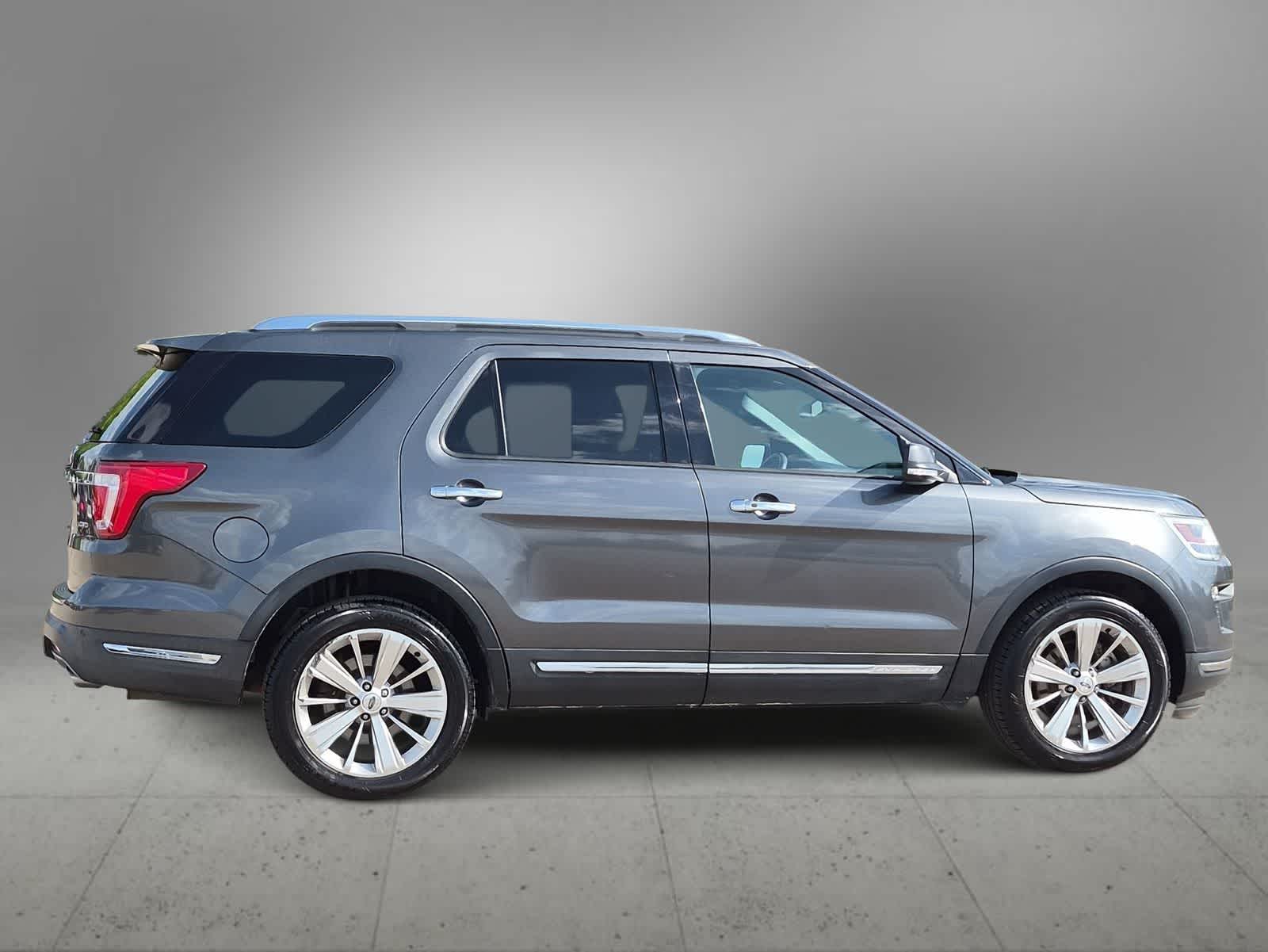 Thumbnail: 2019 Ford Explorer - 9